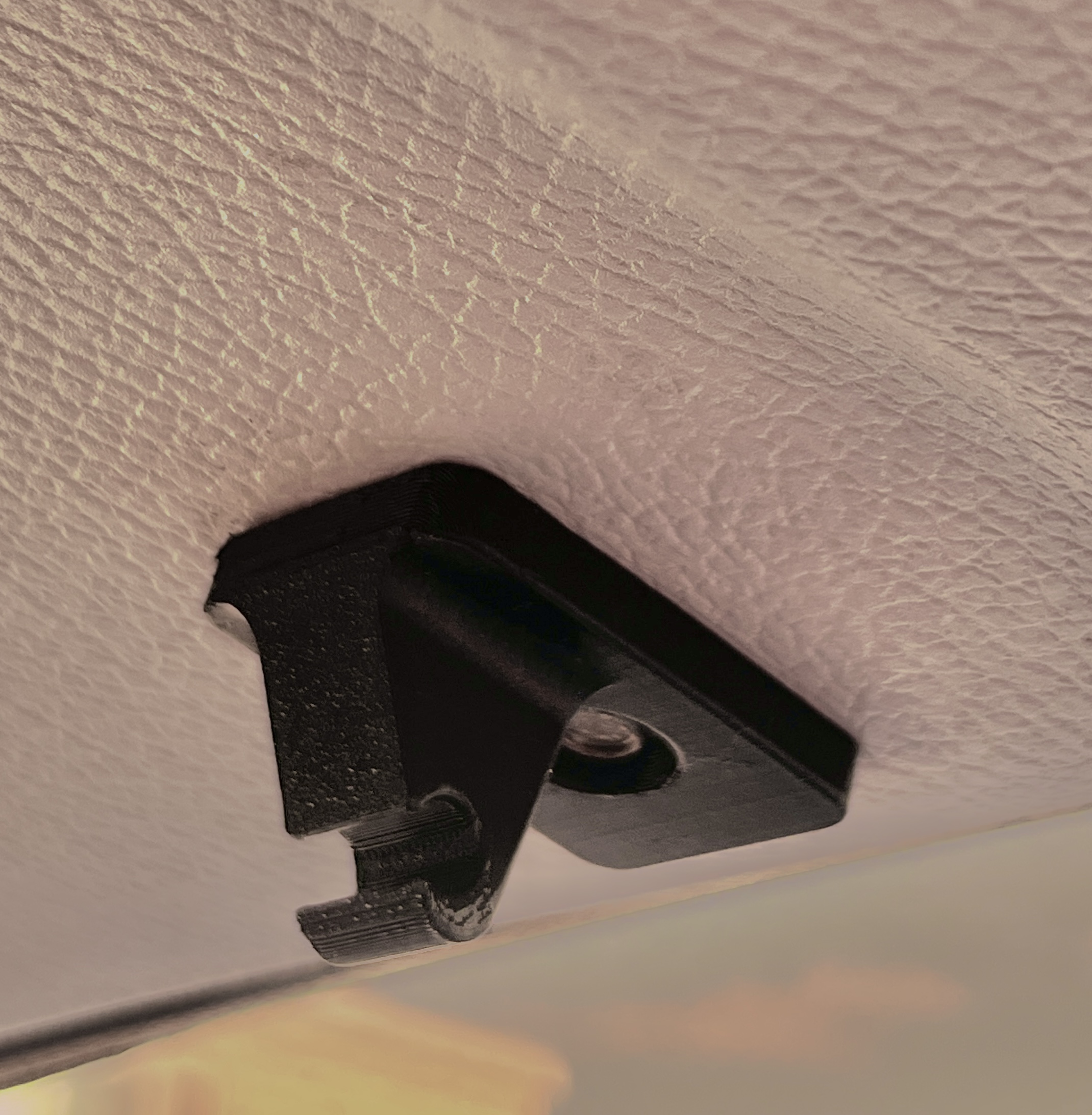 Volvo 240 Sunvisor Clip
