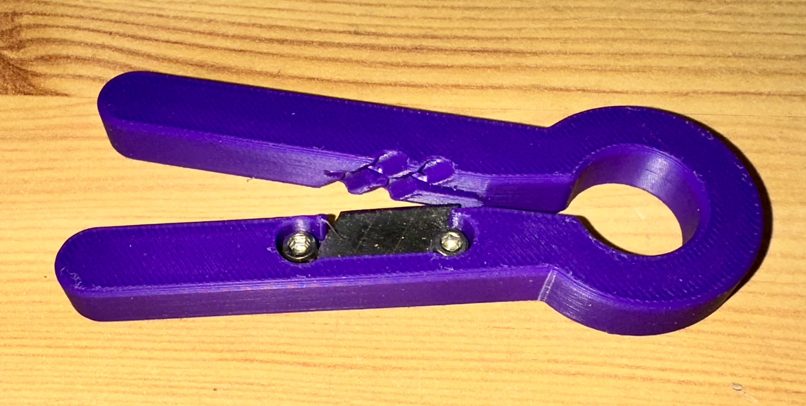 Filament double cutter 45° 3D model thumbnail