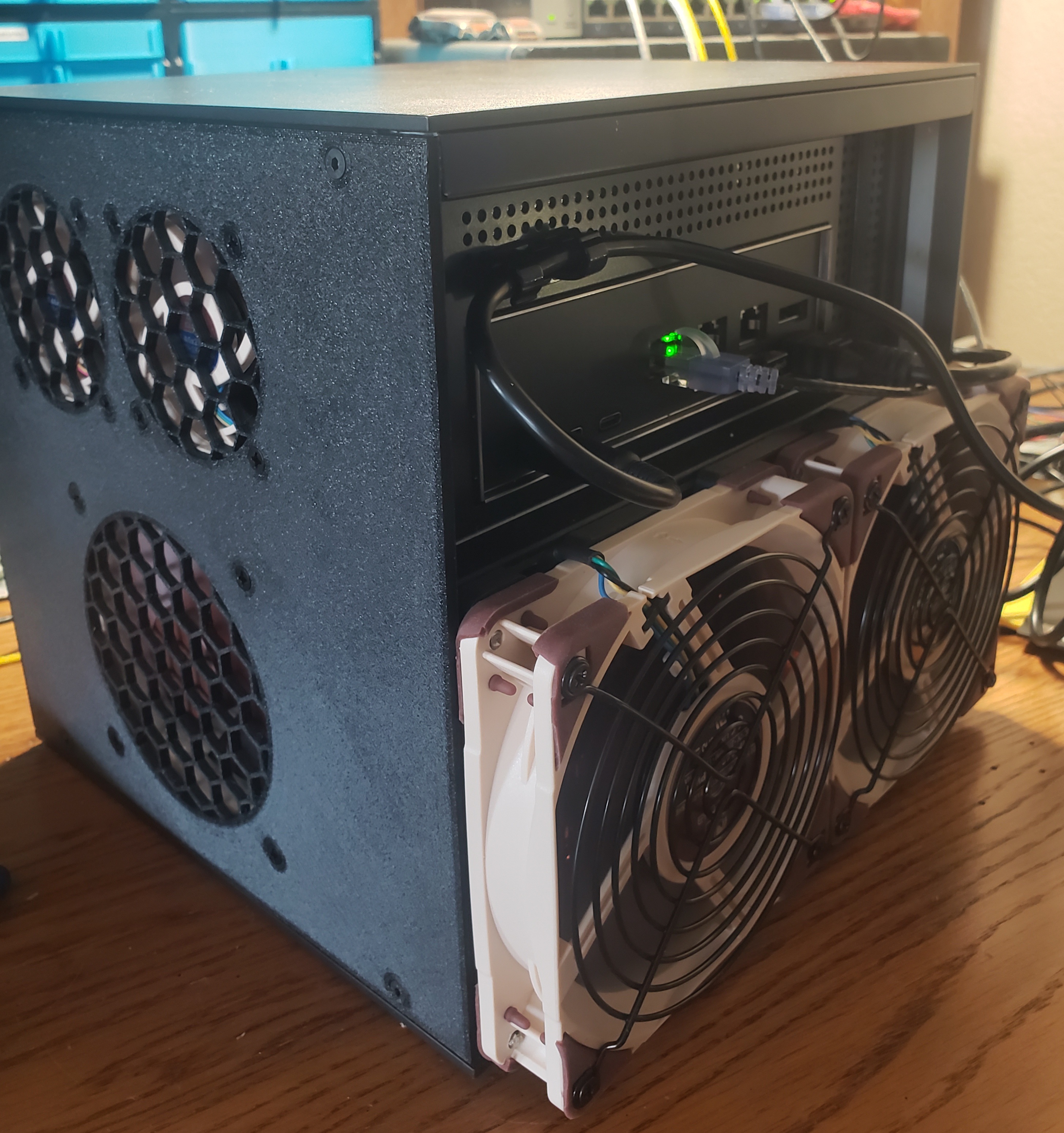 ZimaCube 120mm fan bracket