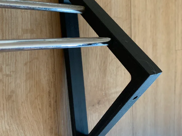 Towel hanger