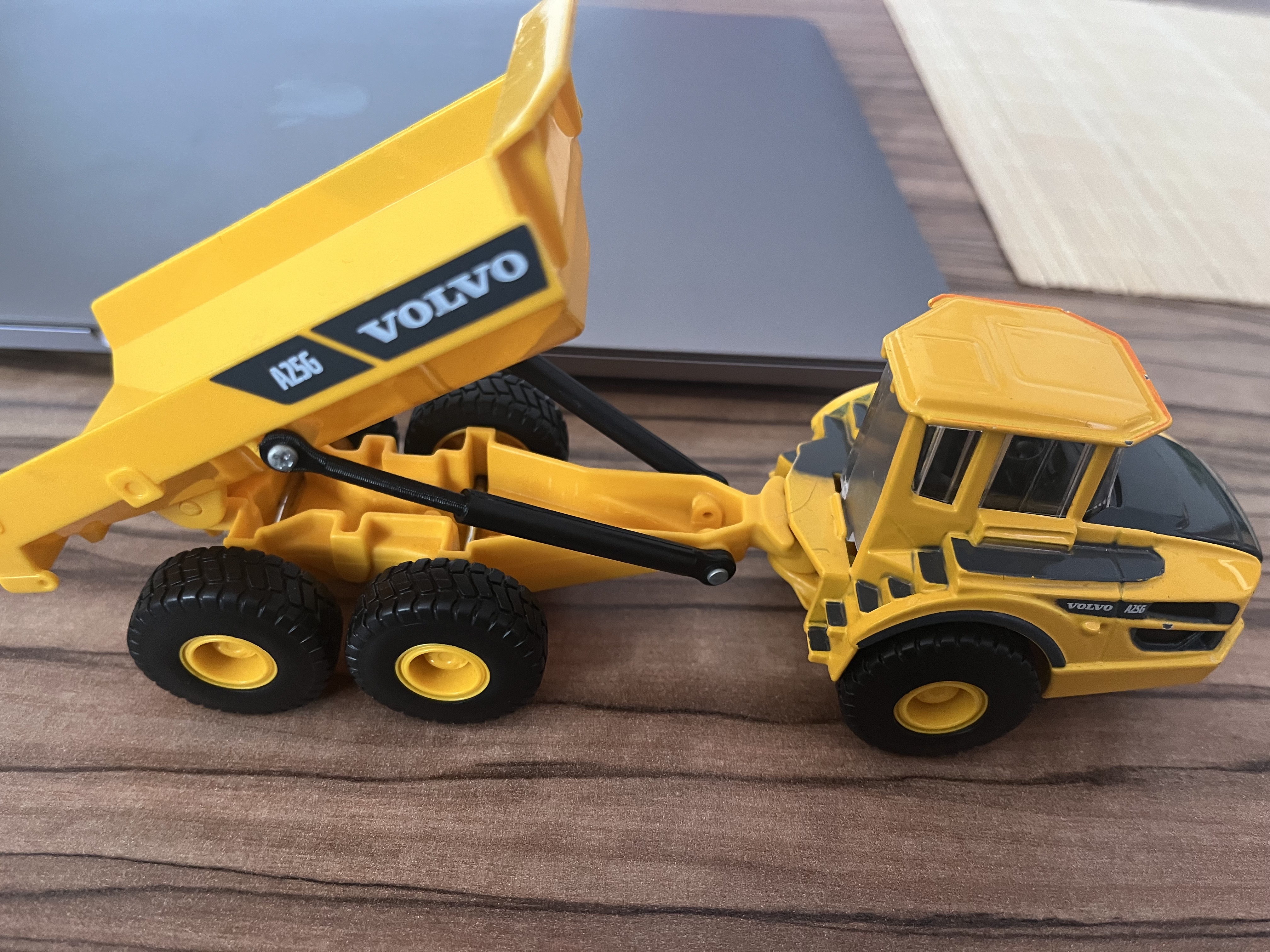 Volvo A25G inner piston rod
