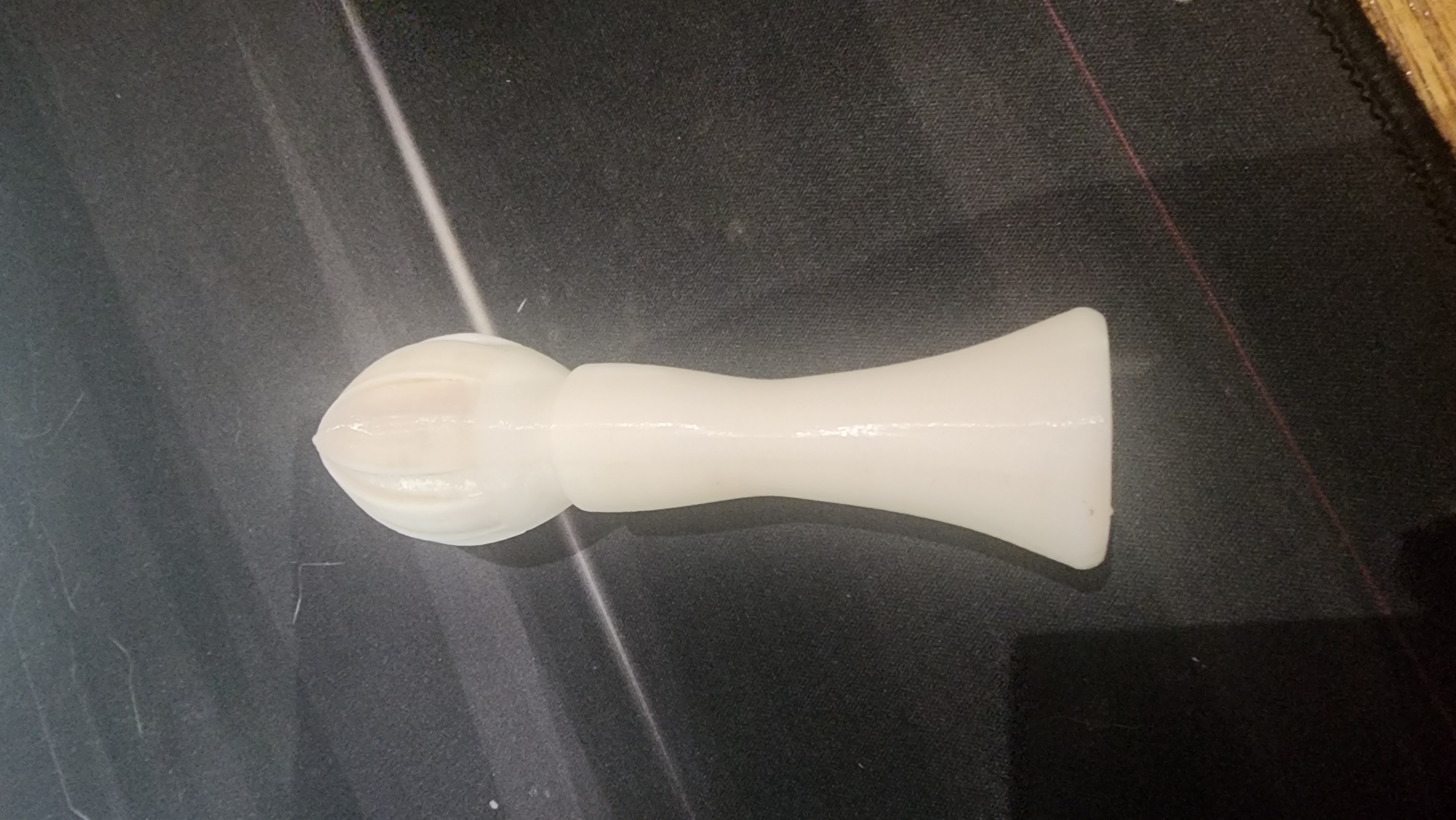 hand held lemon squeezer