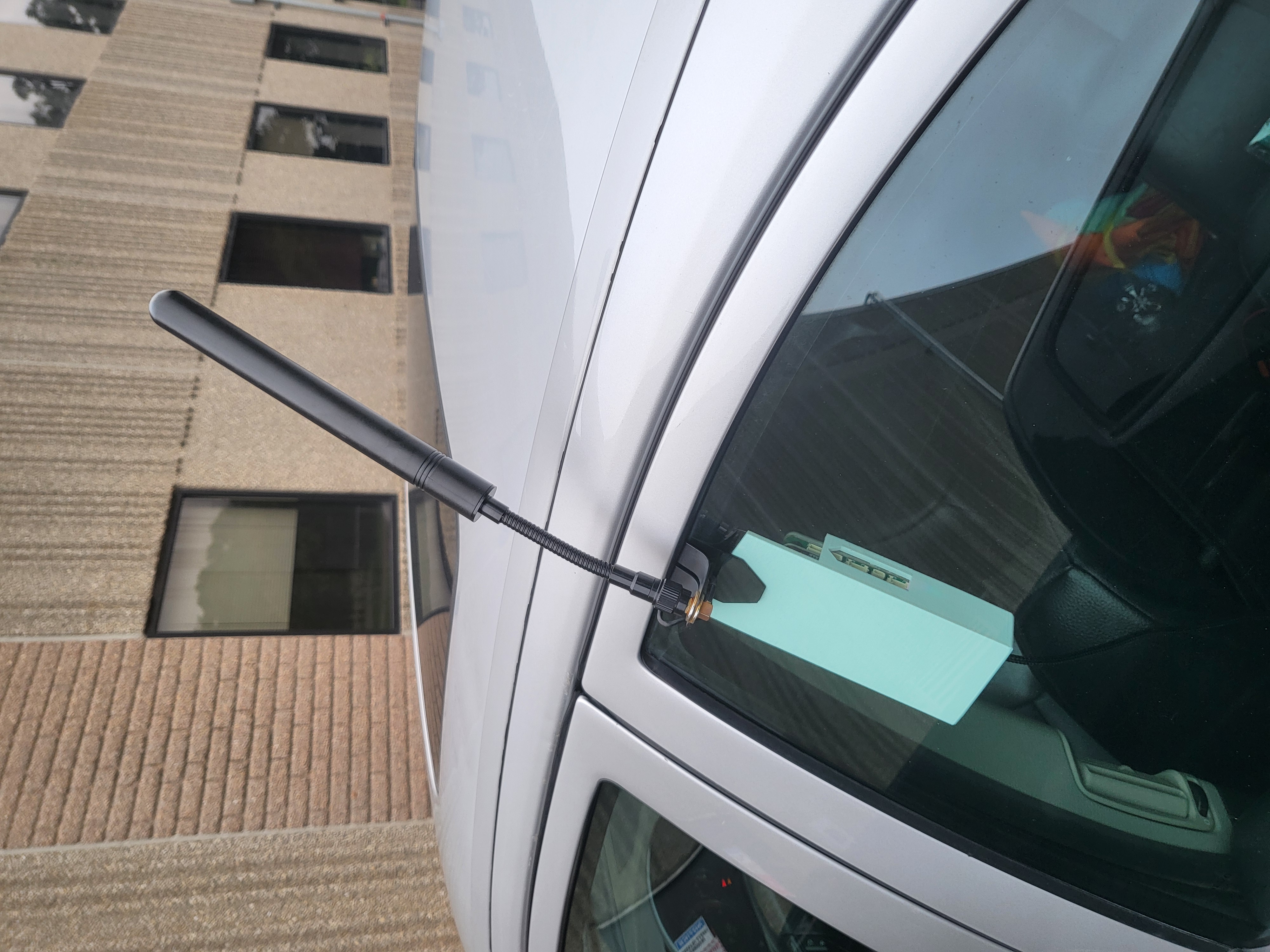 Station G2 Car Window Mount