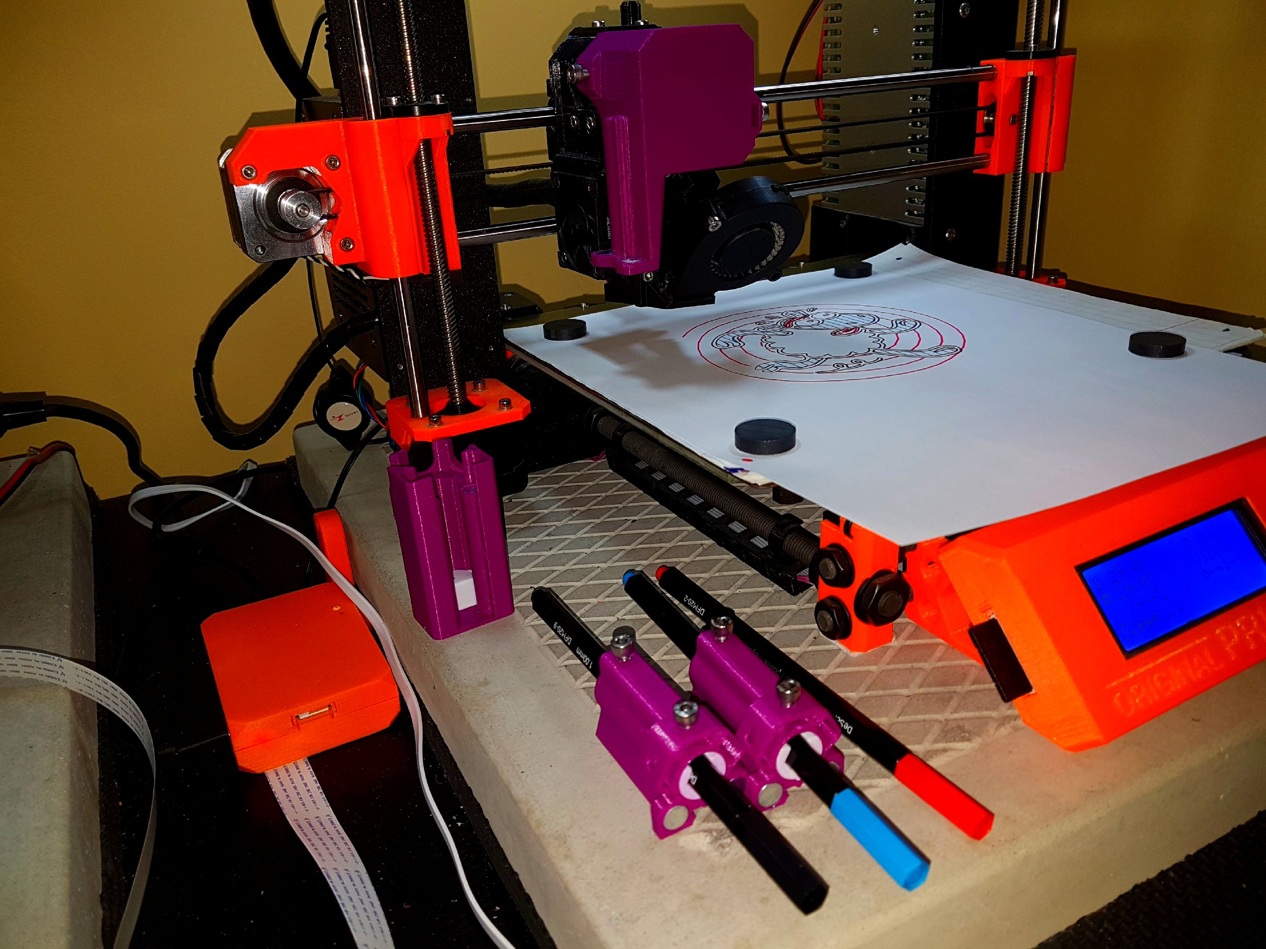 Multicolors 2D plotter adapter