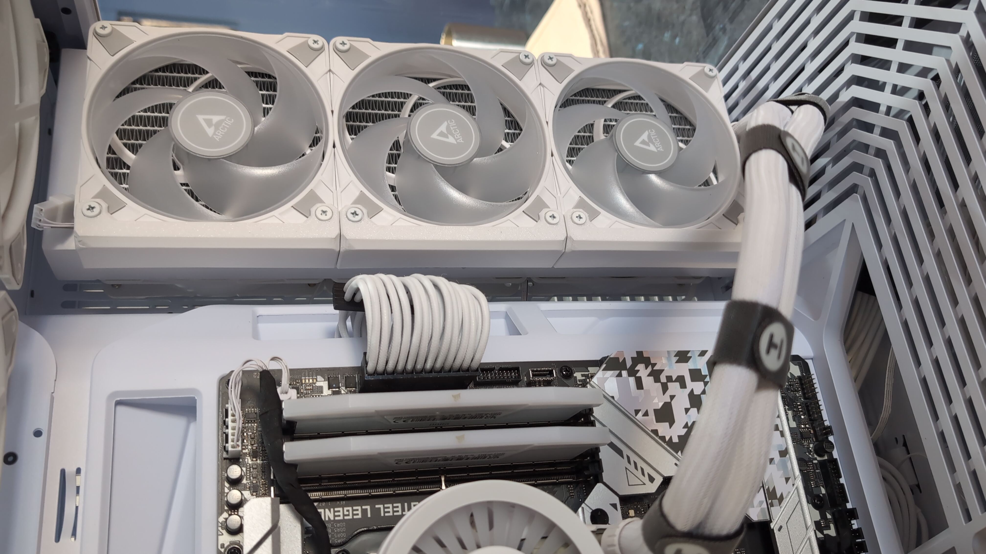 NexGen3D: 120mm and 140mm PC Fan Cable Cover