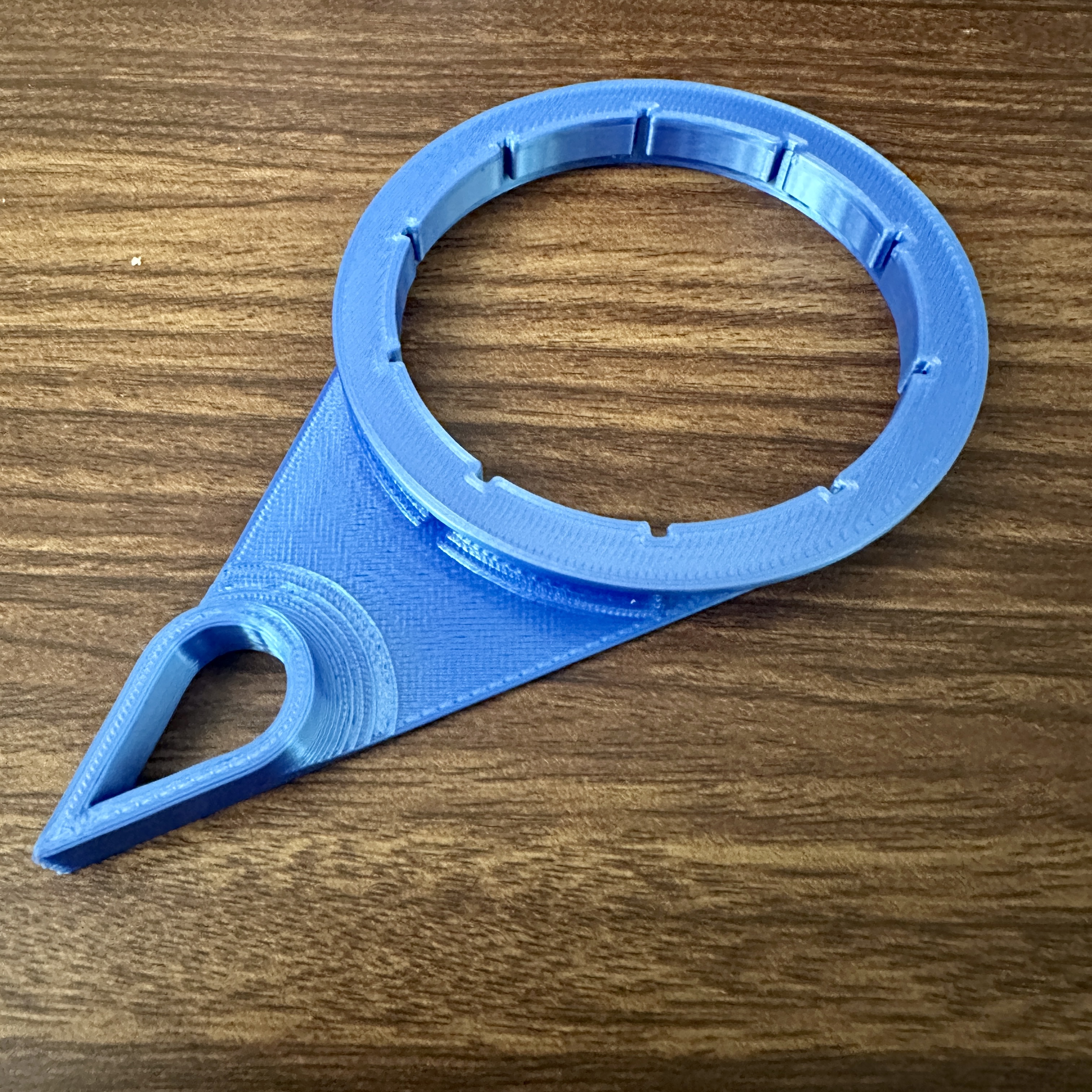 Adaptive Top for Masking Tape Holder