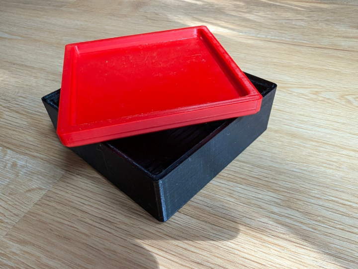 Stackable Box Japan Style (100mm x 100mm x 33mm)