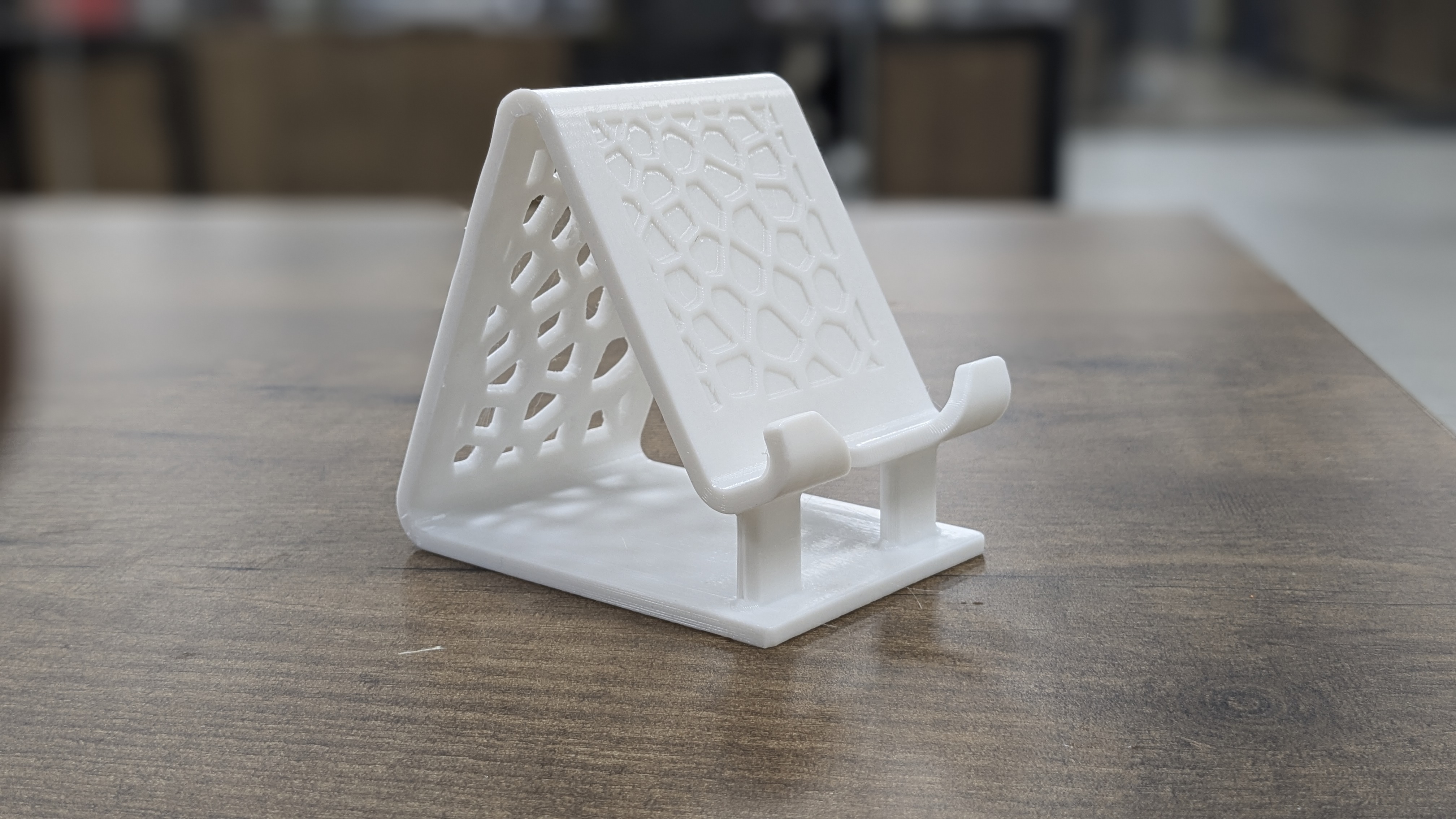 Voronoi Mobile Phone Stand- Stable Version (No Supports )
