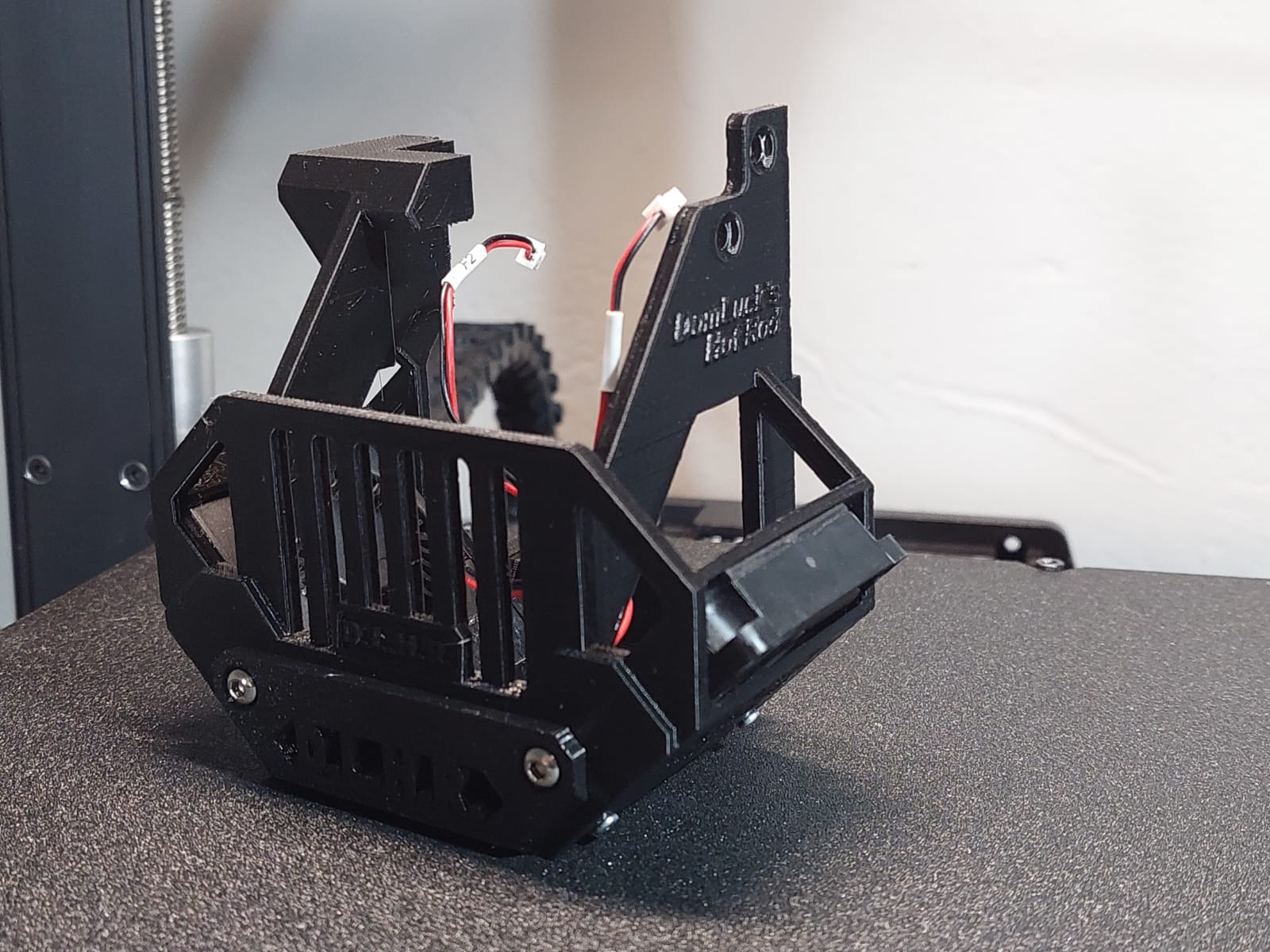 DomLuck's Hot Rod Ender 3 V3 KE Fan Shroud D.L.H.R. by DomLuck