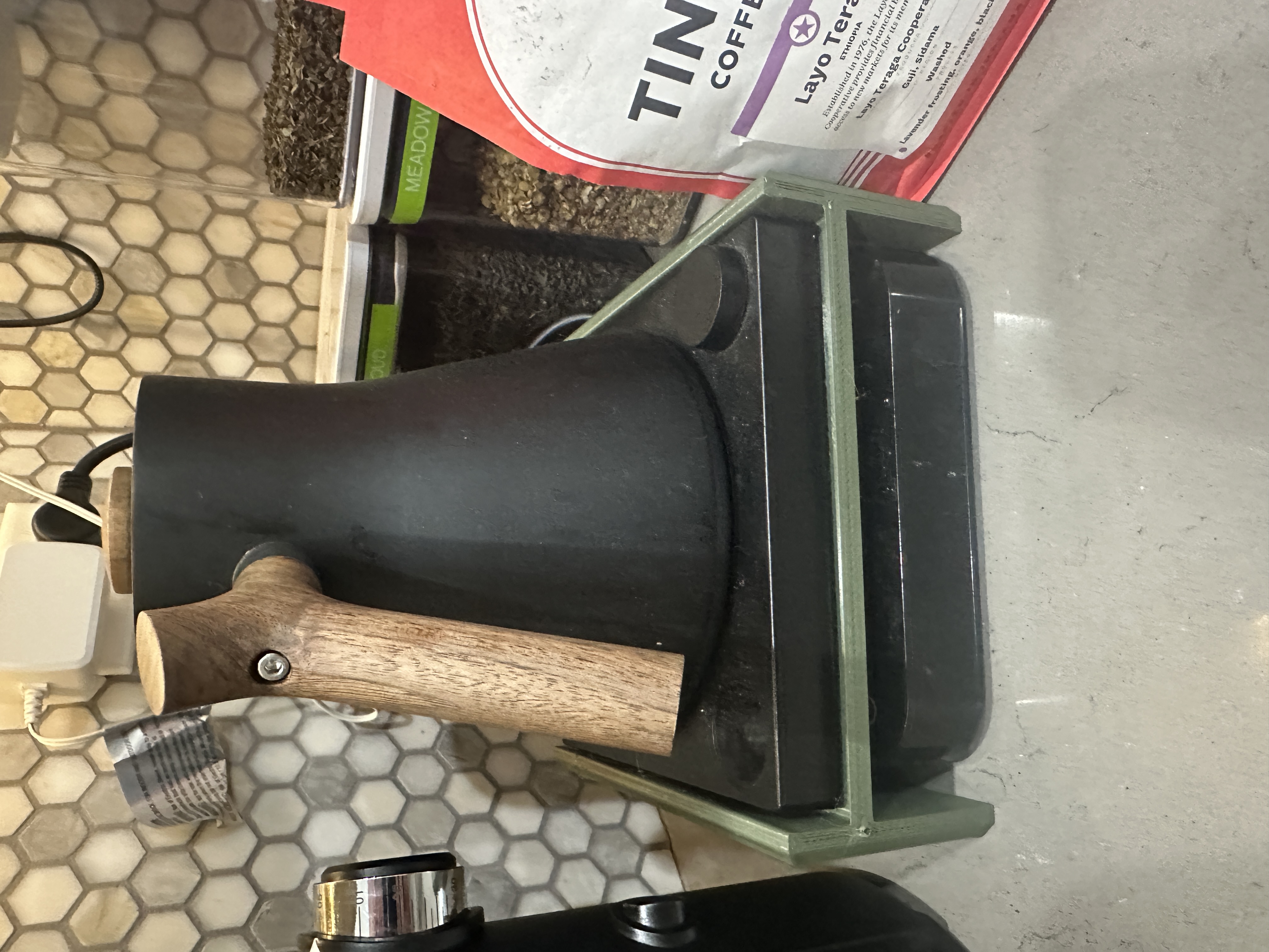 Single Piece Stand for Fellow Stagg EKG Kettle and Acaia Pearl Scale