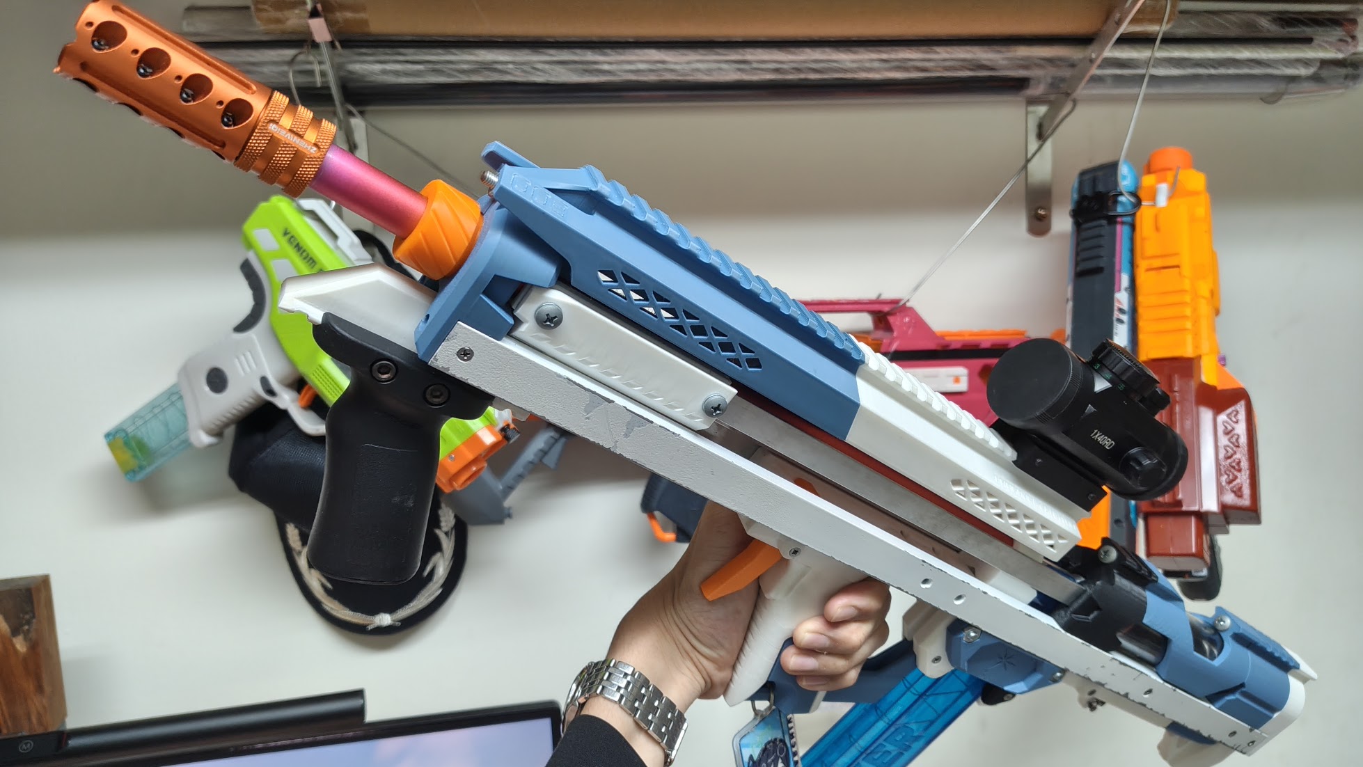Talon claw U bullpup raised rail handgaurd