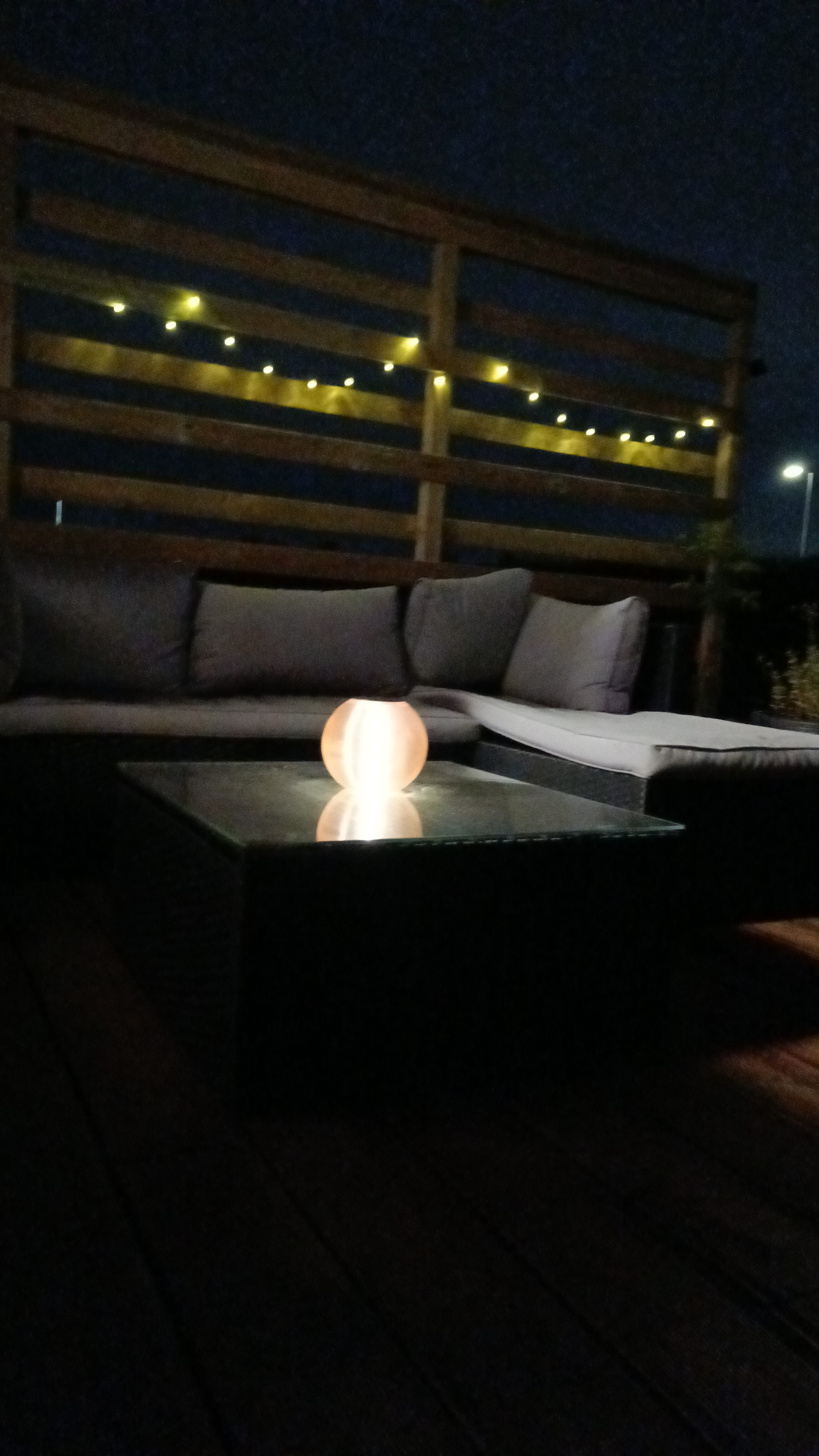Miniatura 4 do modelo 3D Simple ball shape lamp
