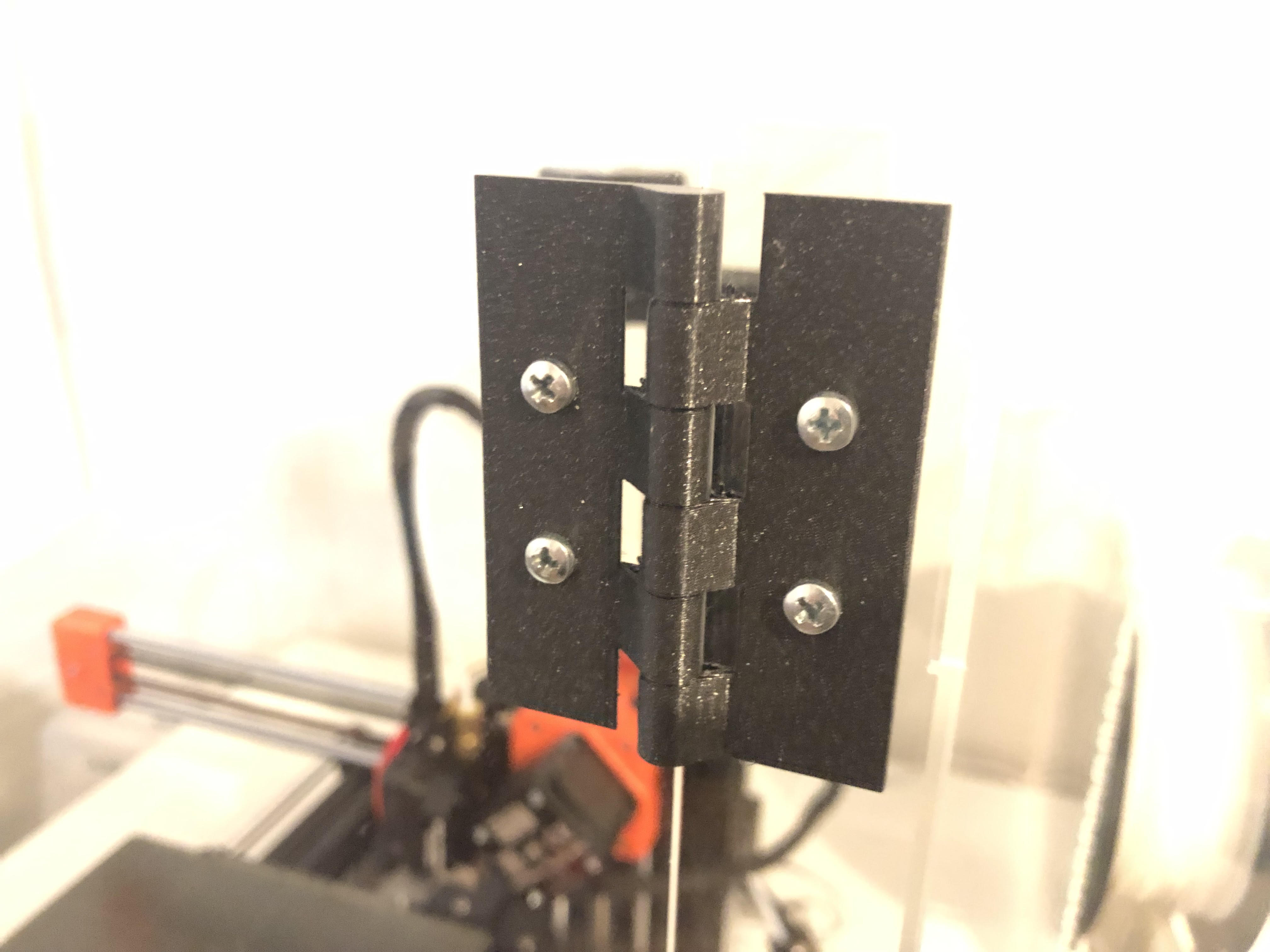 Customizable Hinge Print In Place No Supports By Utku Altinkaya