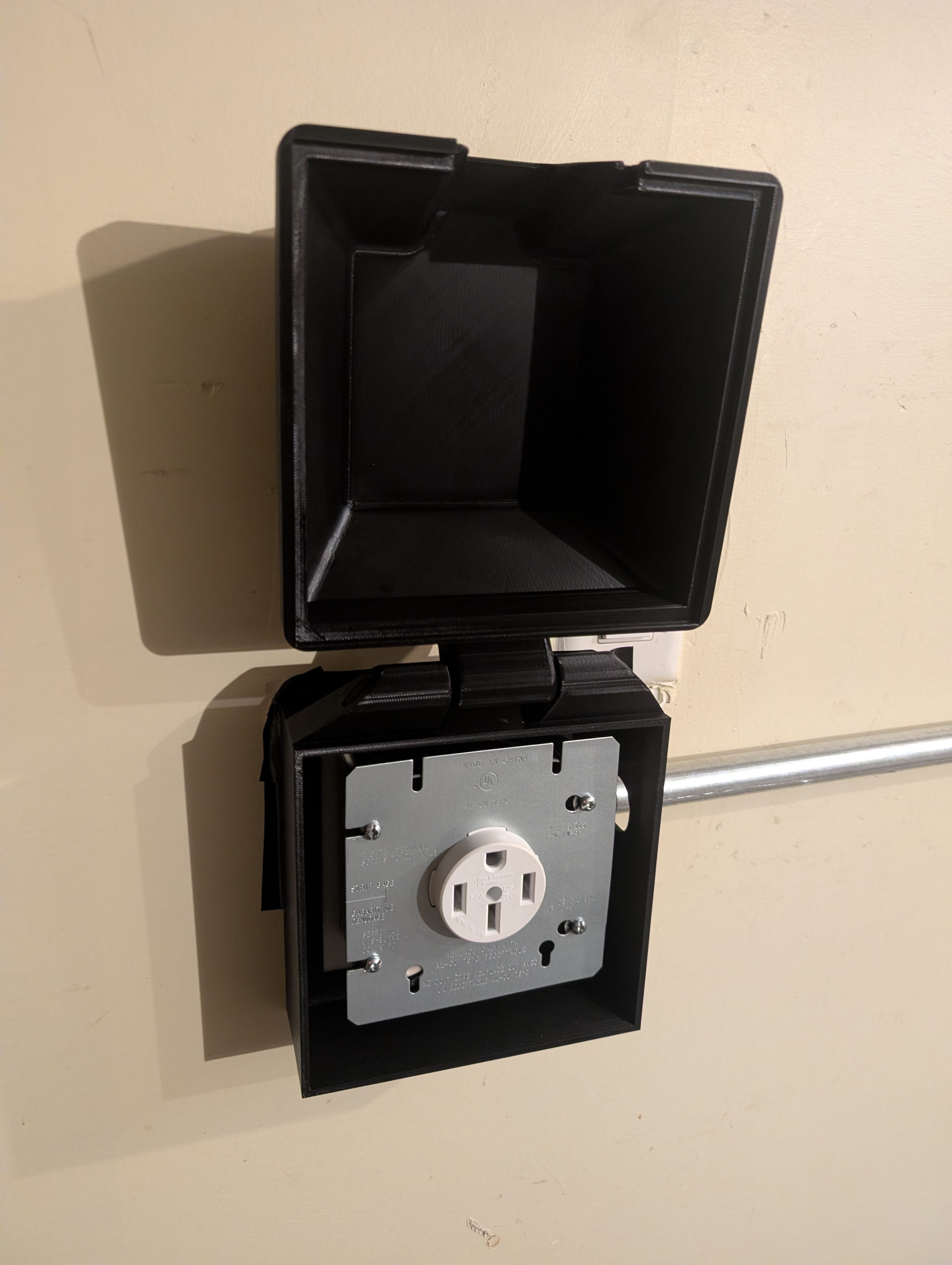 NEMA 14-50 & 14-30 Outlet Cover for EV Charger 3D model