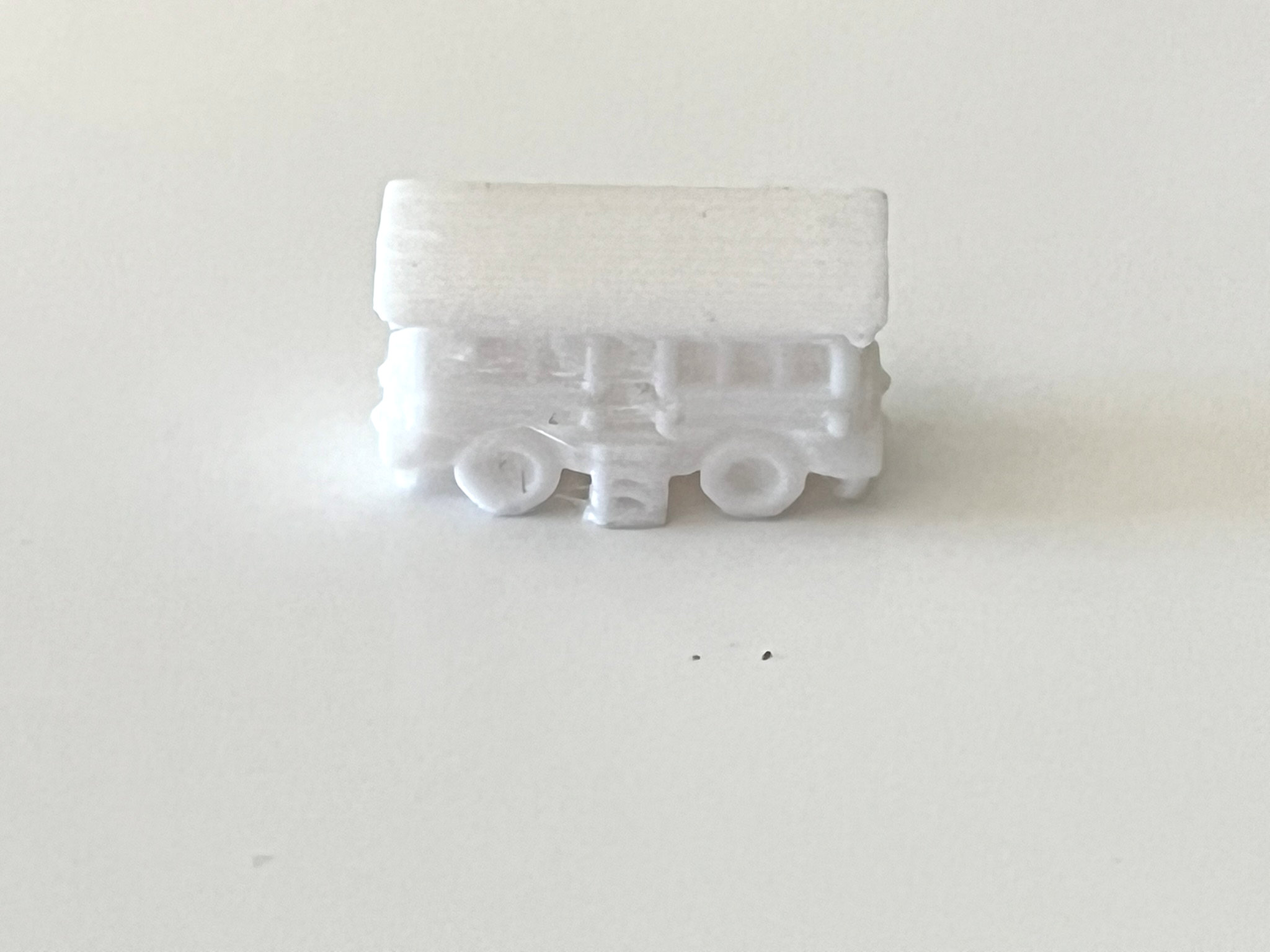 Miniatura 5 do modelo 3D Tiny train token (2cm x 1cm)