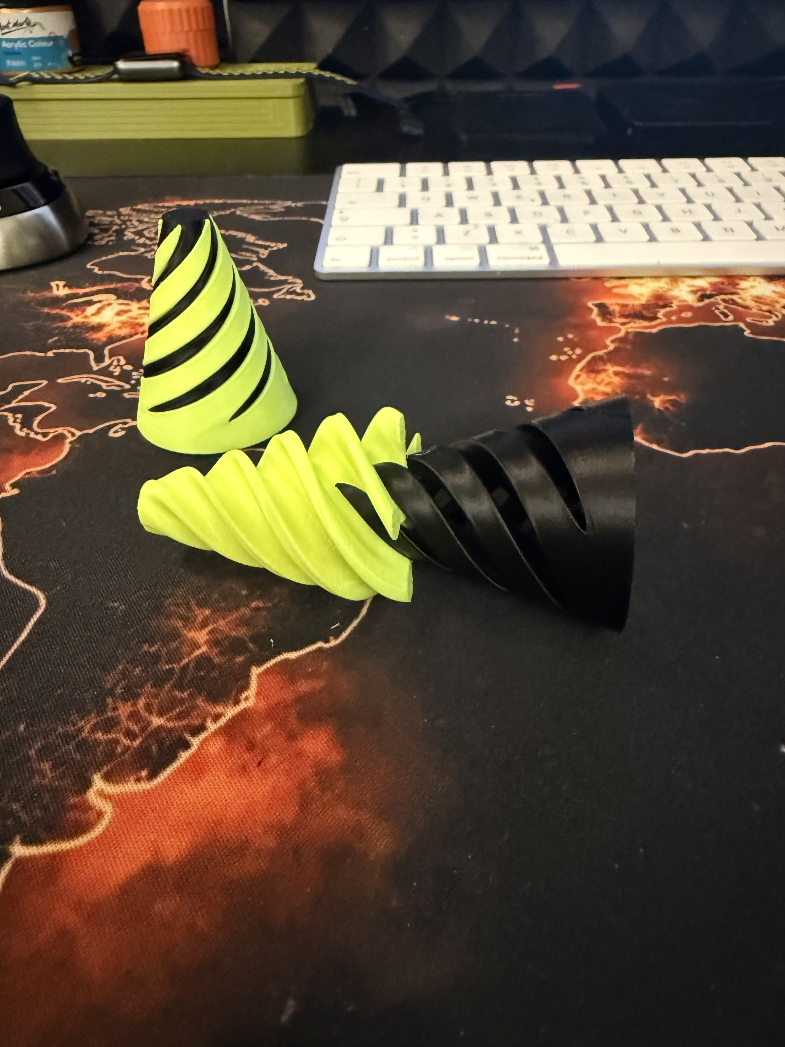 Fidget Toy Twisted