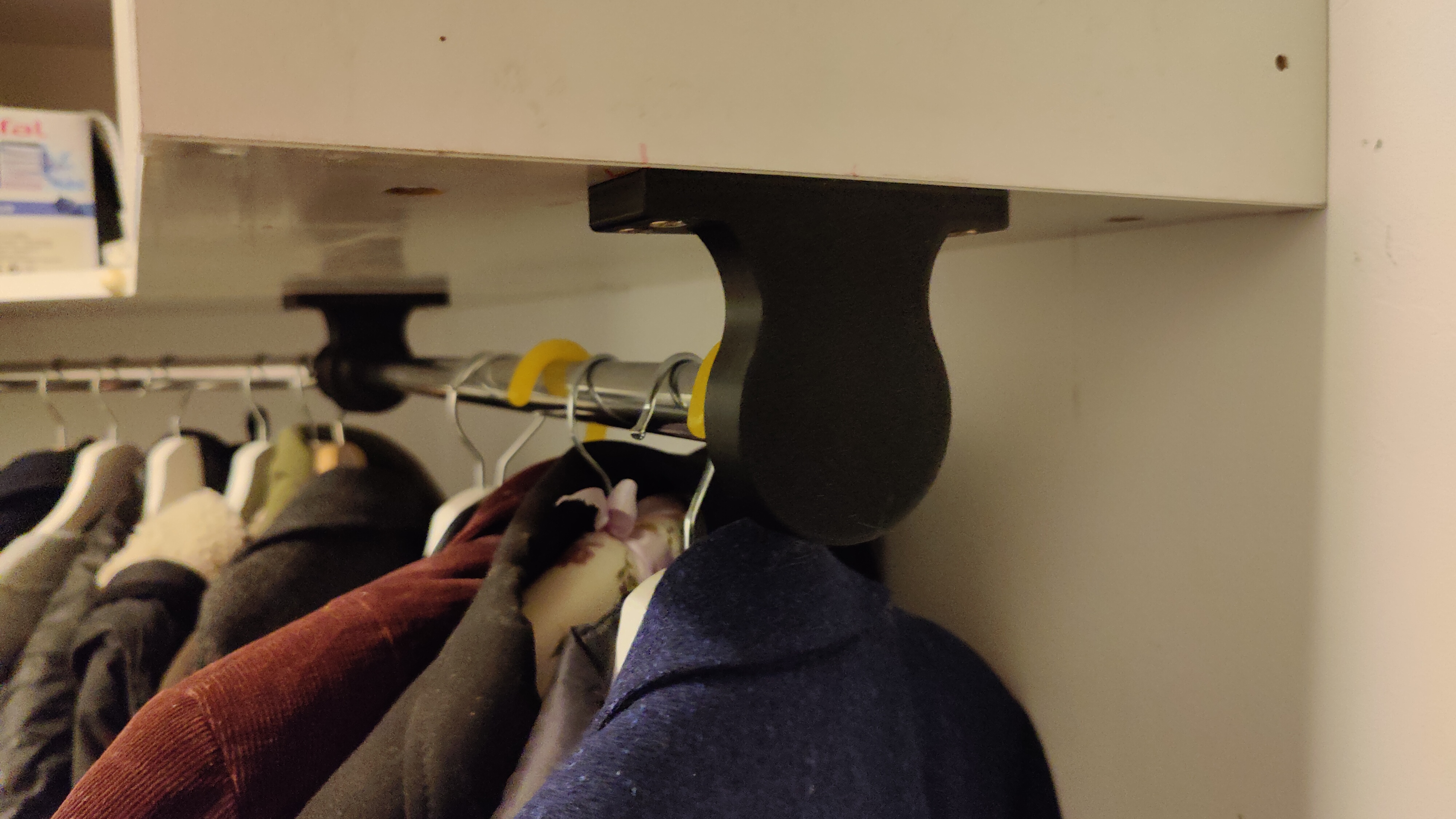 DIY Under Cabinet Coat Hanger Rail by YogiTech | Download free STL ...