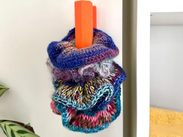 Scrunchies and Hair Ties Holder - No Drilling