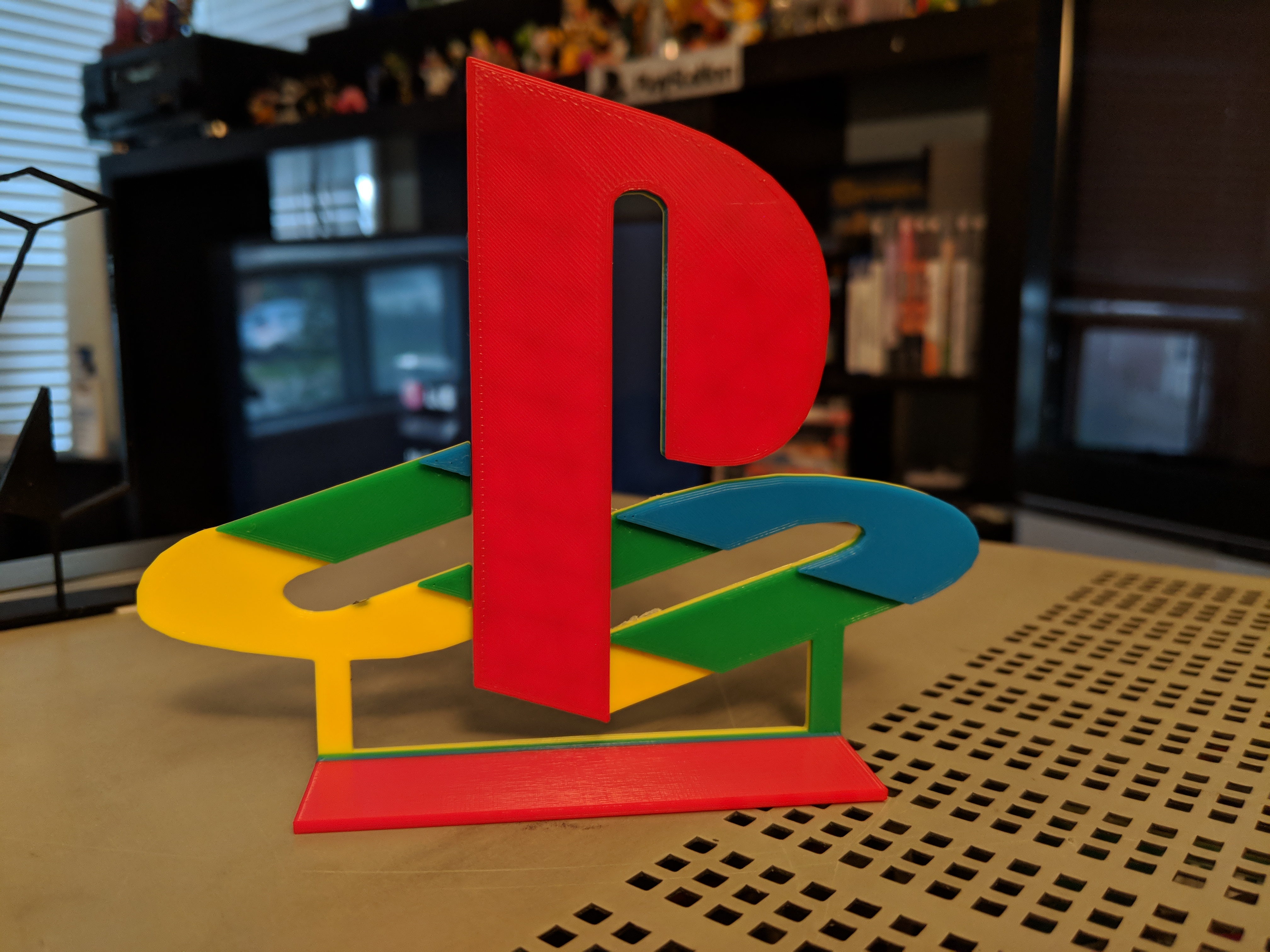 Full colour Playstation logo for single extruder printers