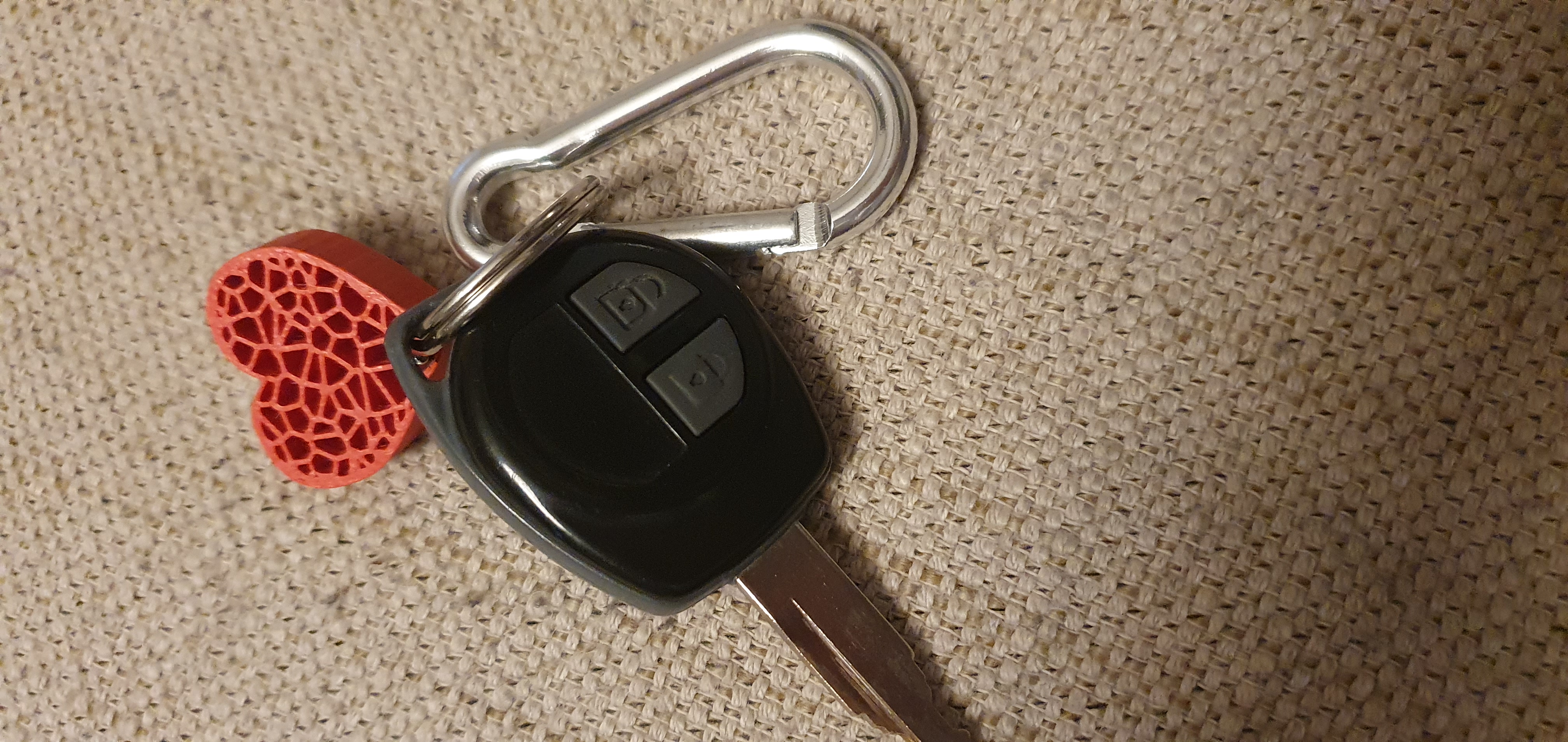 Voronoi Heart Keychain <3