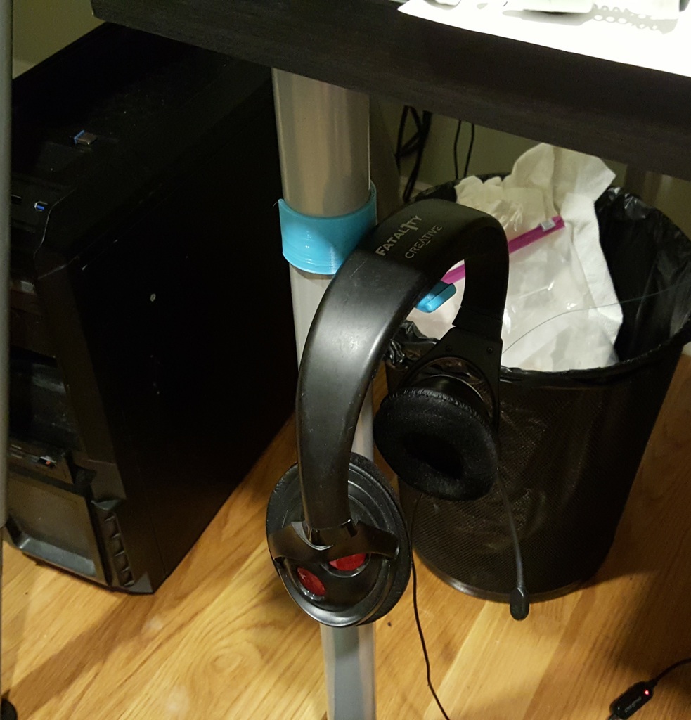 Headphone Hook For 40mm Ikea Leg by Rhoboto Download free STL model