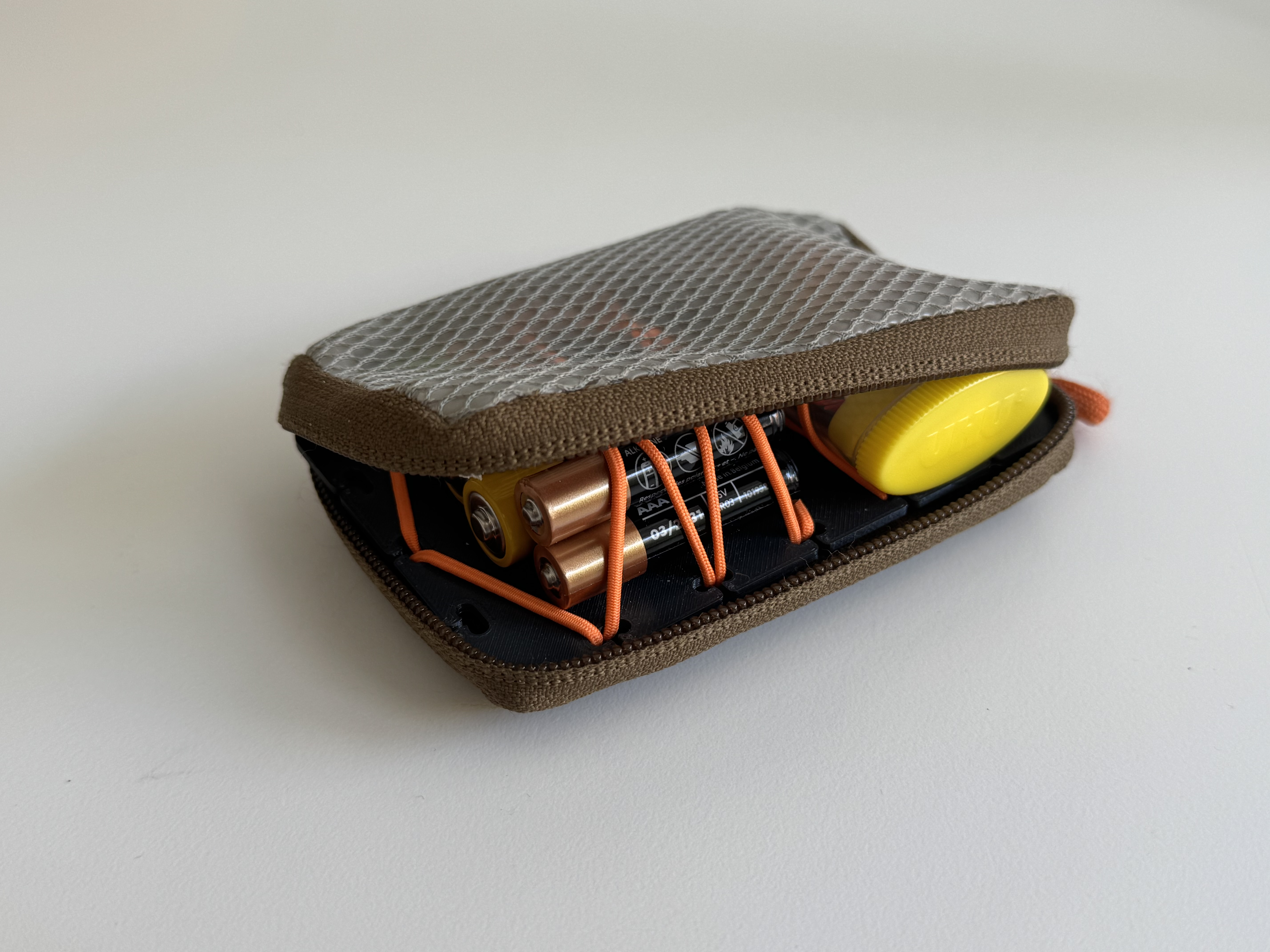 Miniatura 12 do modelo 3D EDC Rack / Tool organizer