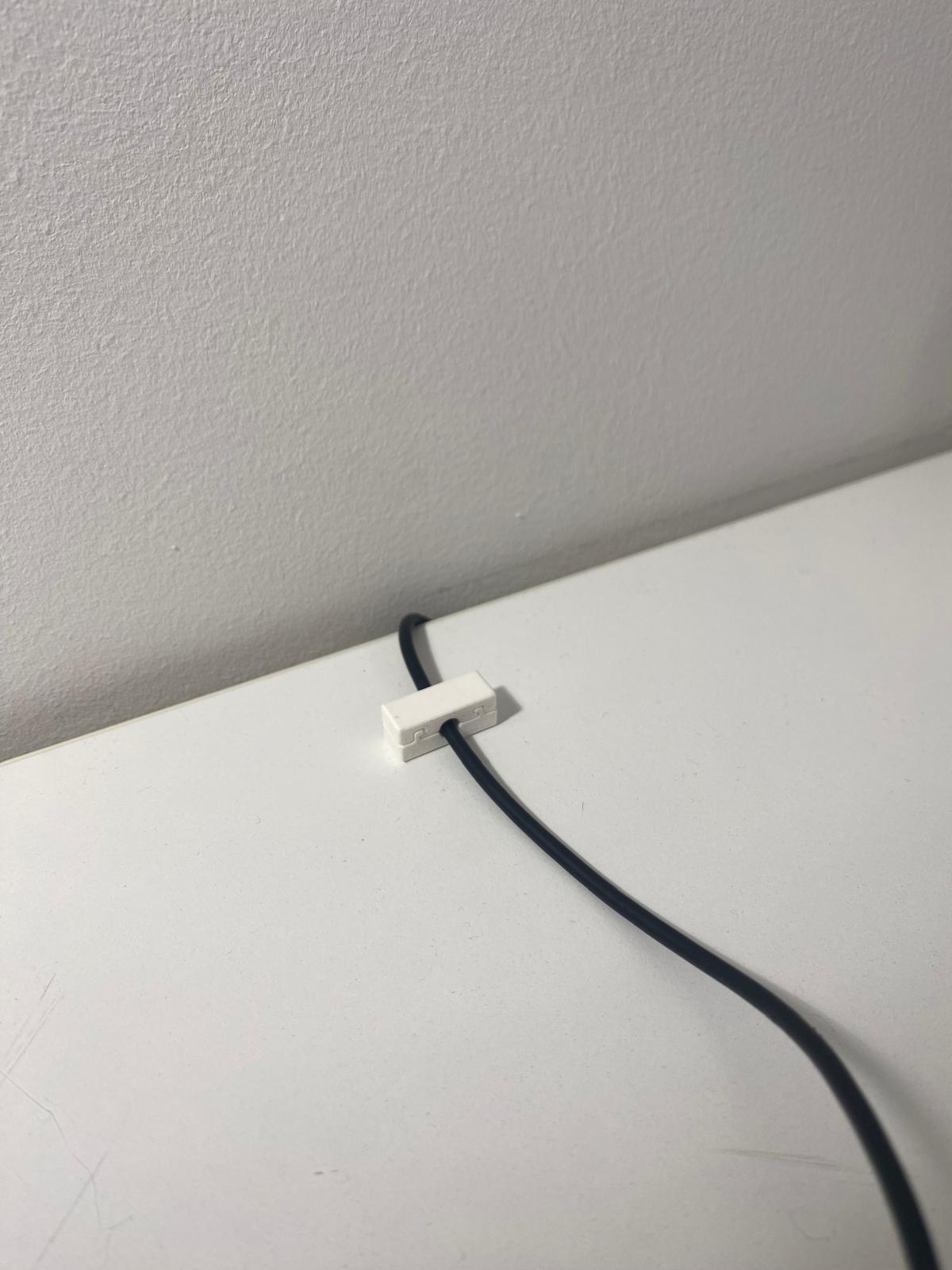 Cable holder for computer mouse 4mm