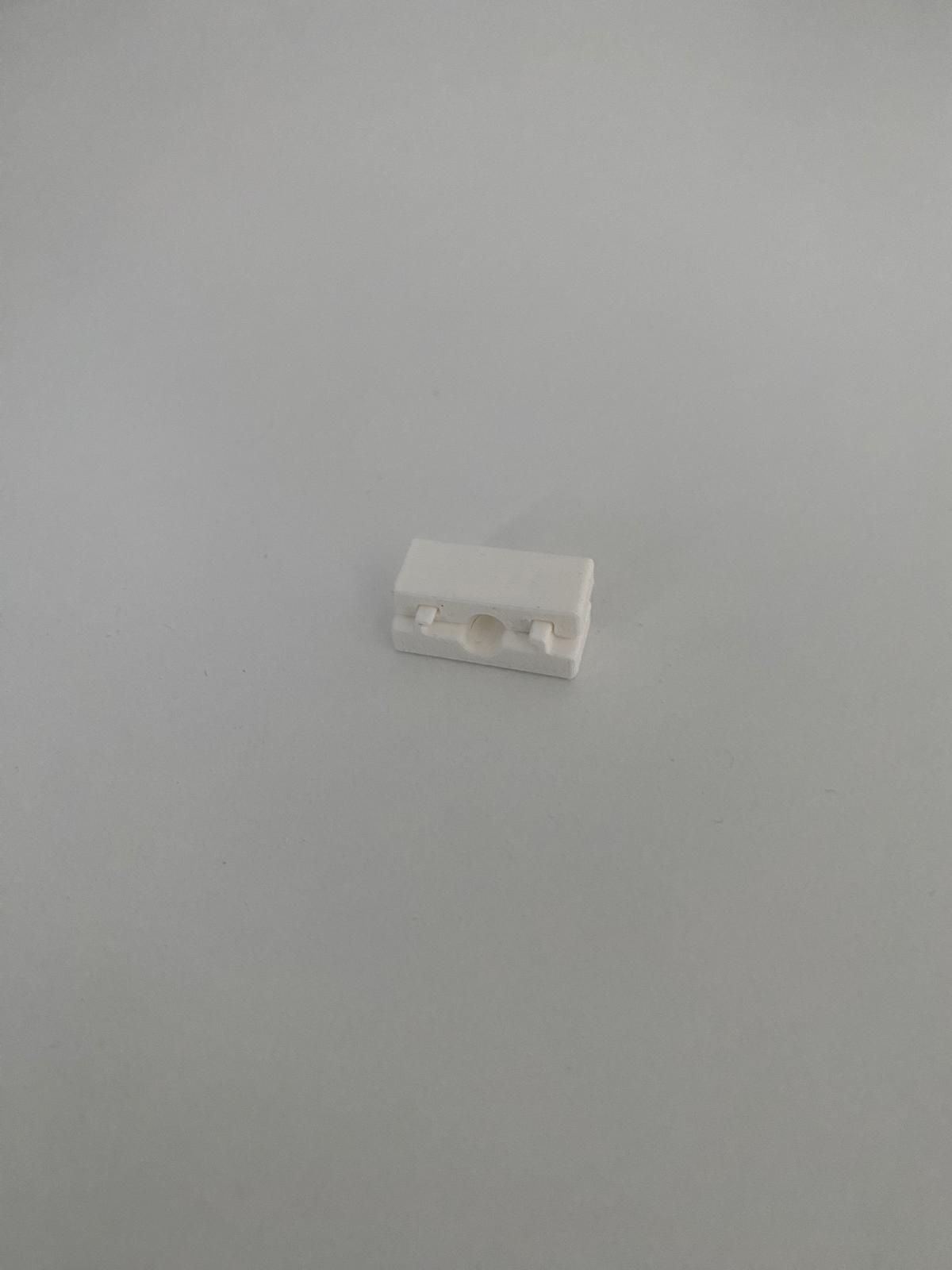 Miniatura 6 do modelo 3D Cable holder for computer mouse 4mm