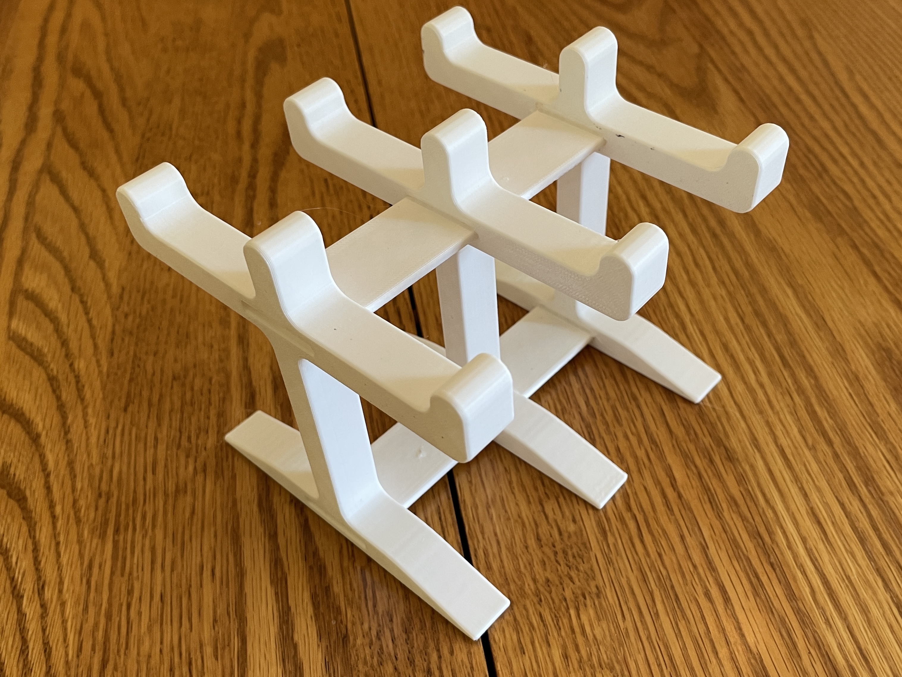 Miniatura 4 do modelo 3D Linking Bracelet Holder Stand