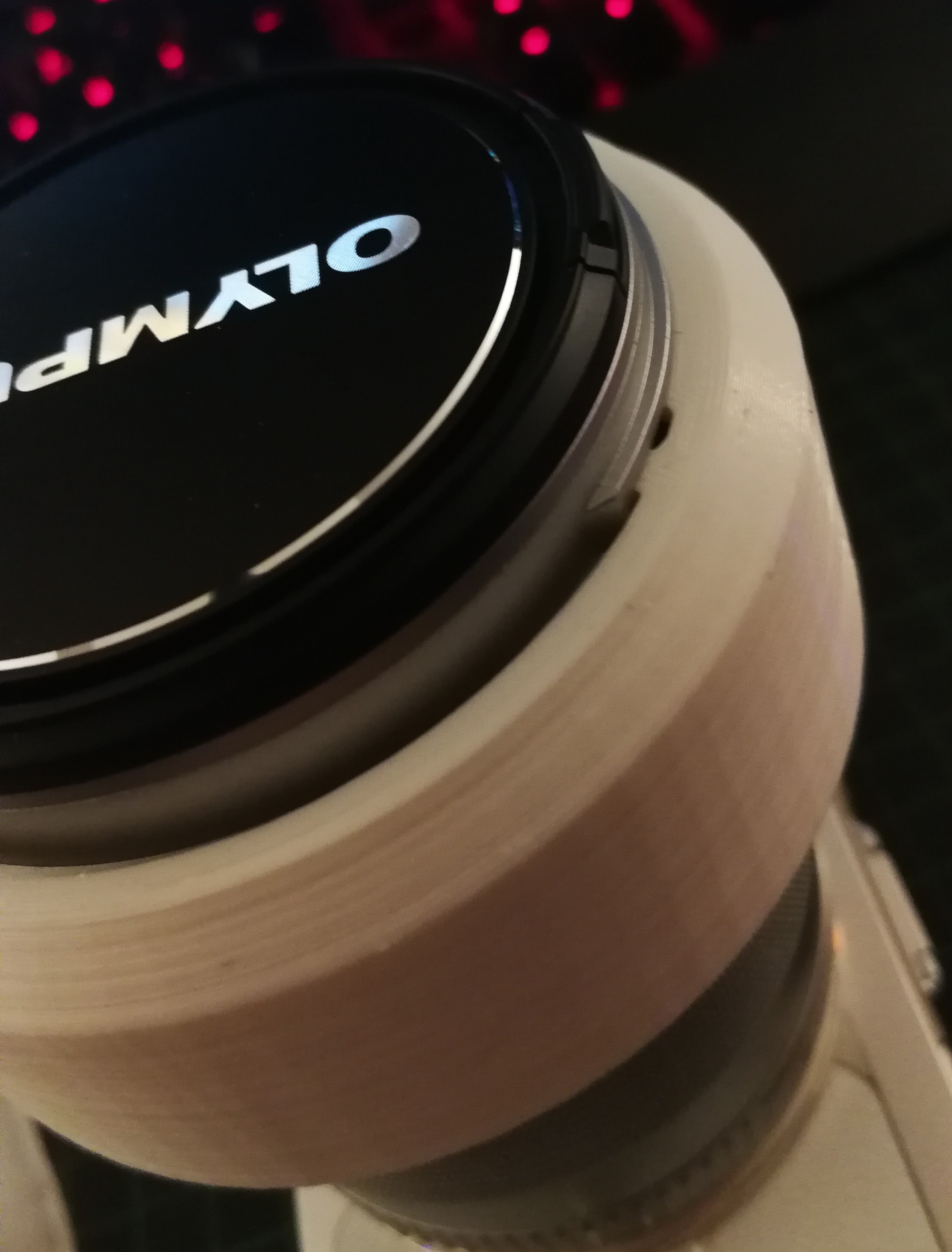 Diffusing lens hood for Olympus 40-150mm by eponra | Download free STL ...