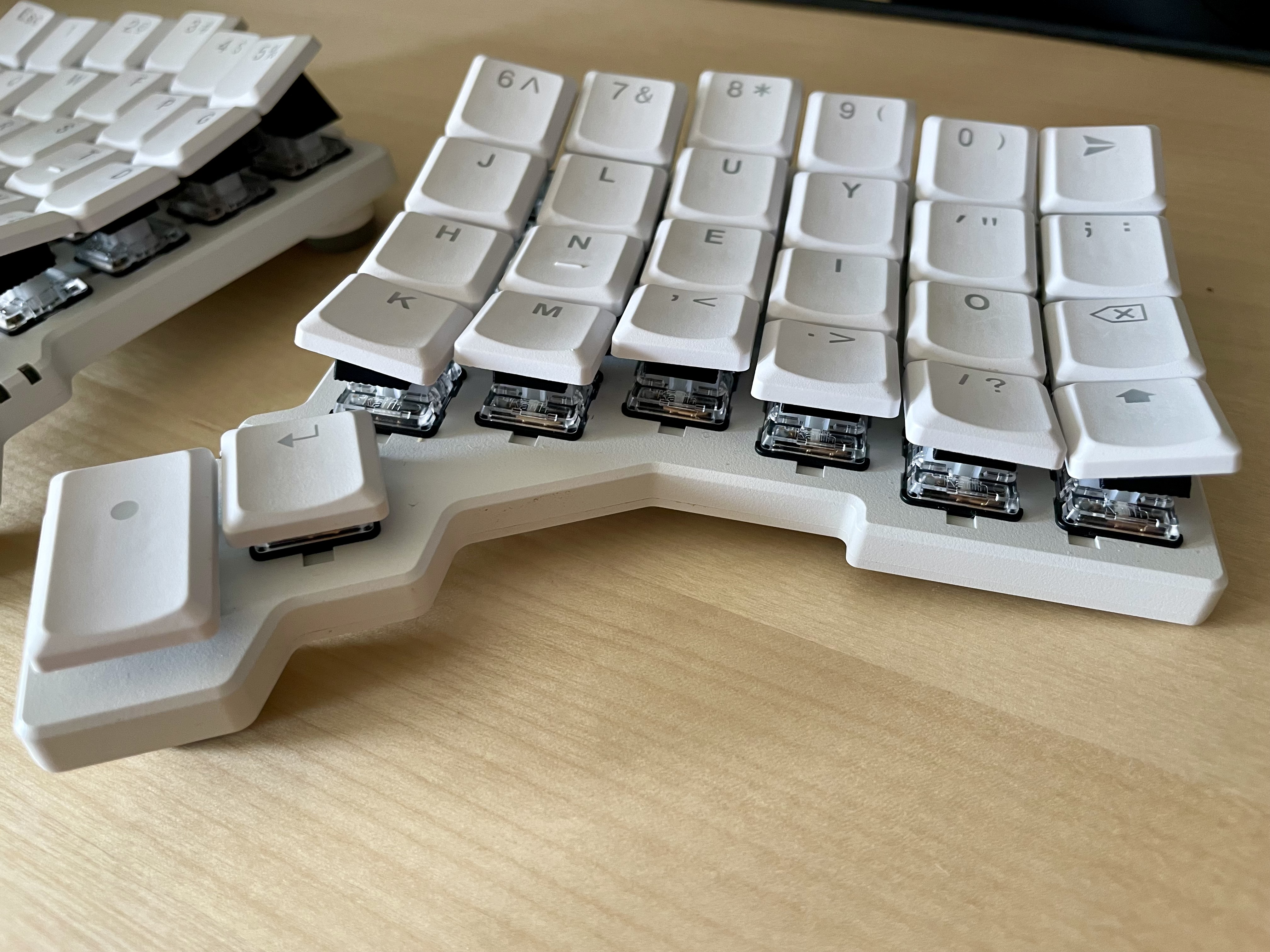 Voyager keywell adapters