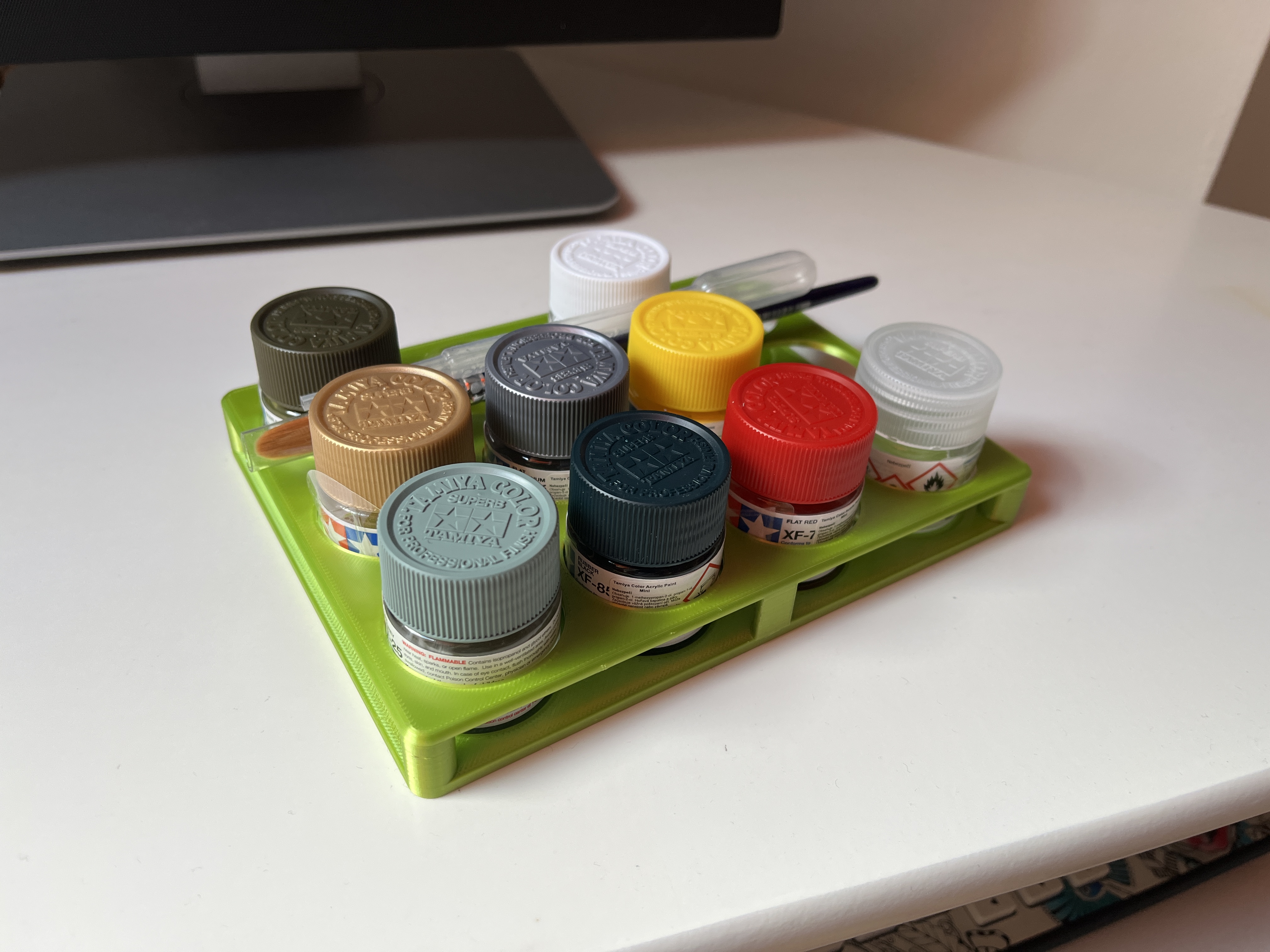 Paint bottle tray (fits 10ml Tamiya)