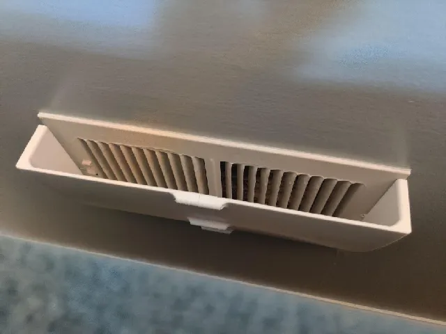 Magnetic Vent Deflector
