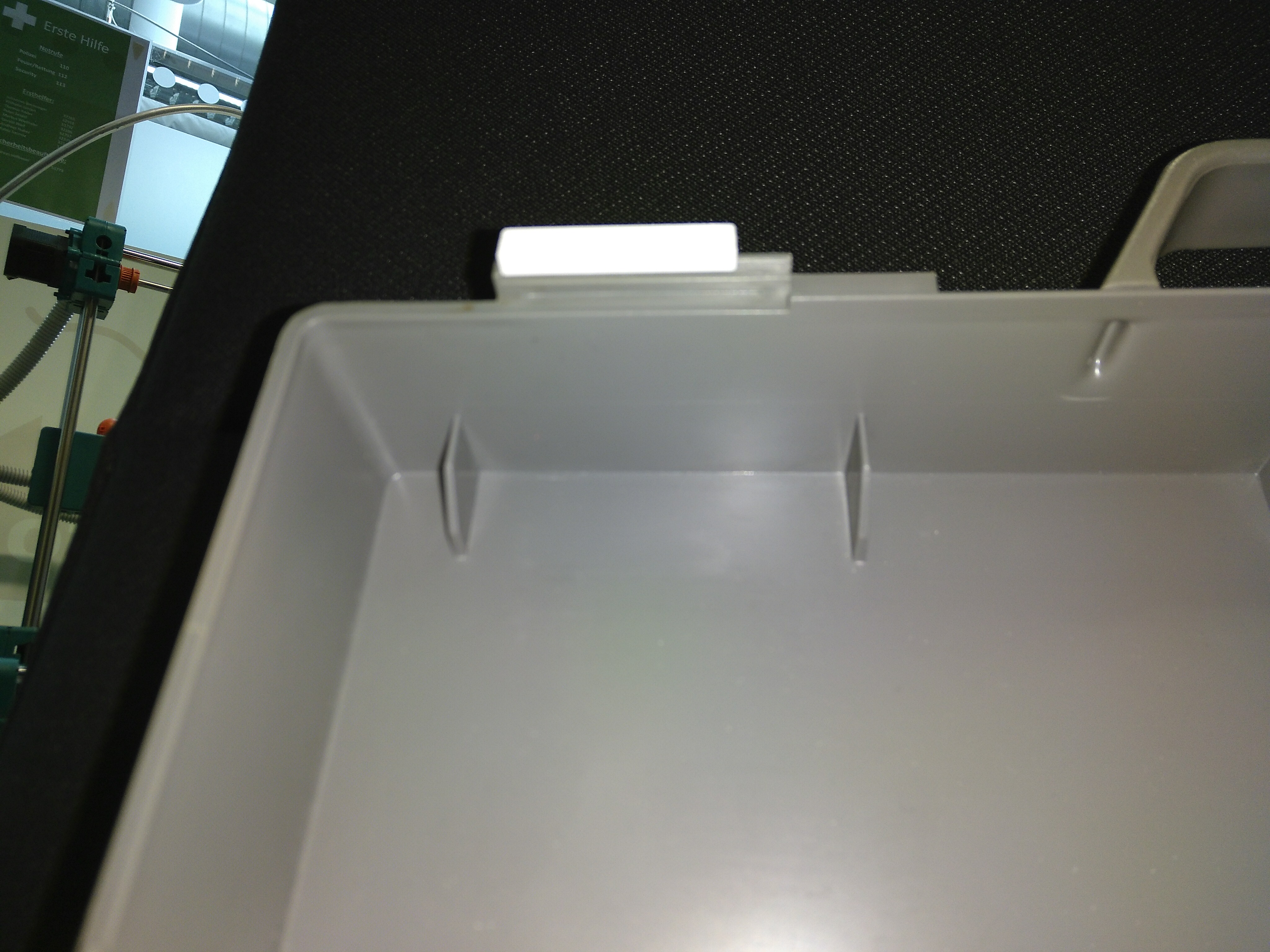 Reflecta Diamagazinkoffer / Locks for portable slide magazine case from Reflecta