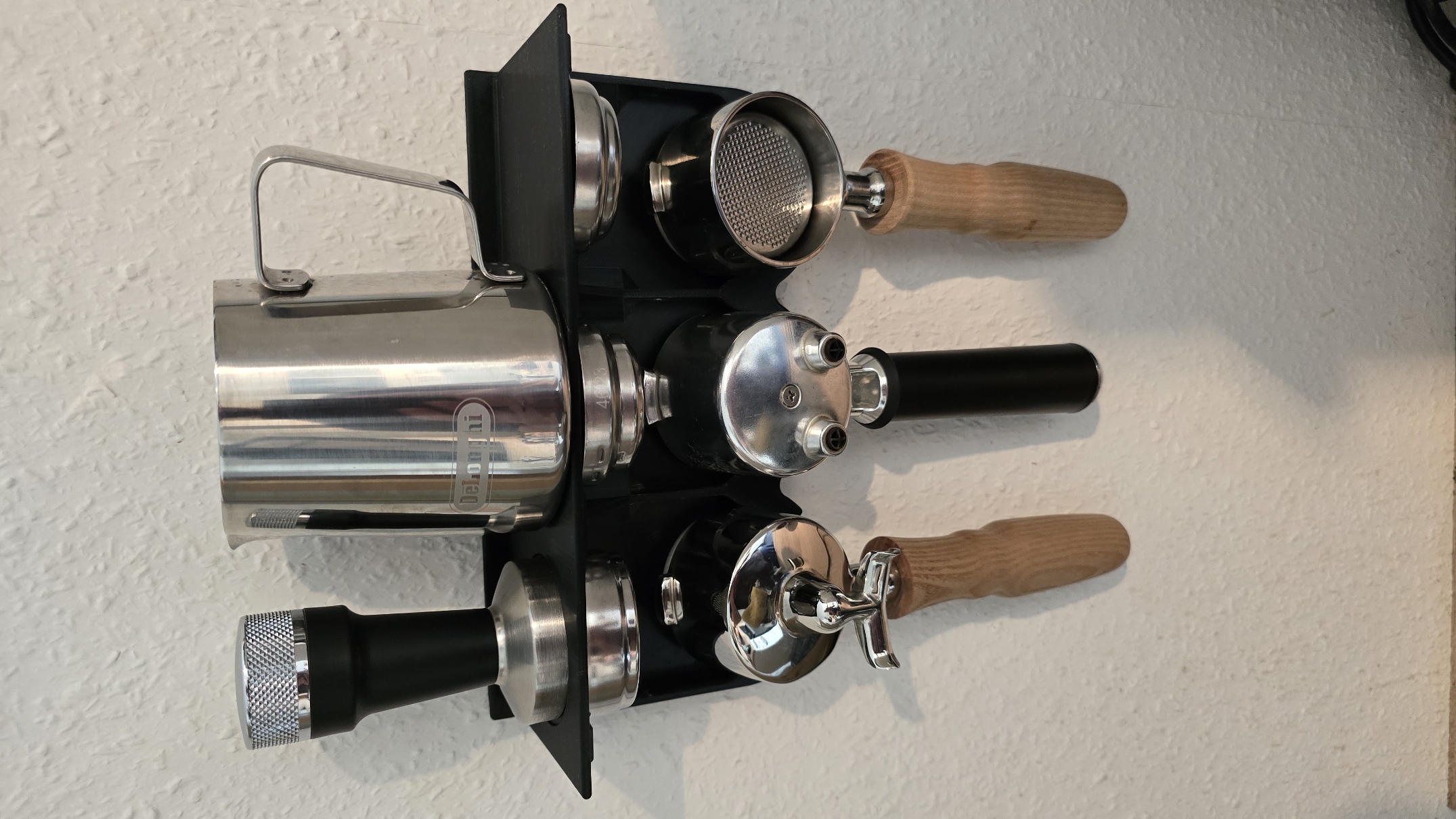 Portafilter wall mount DeLonghi Dedica