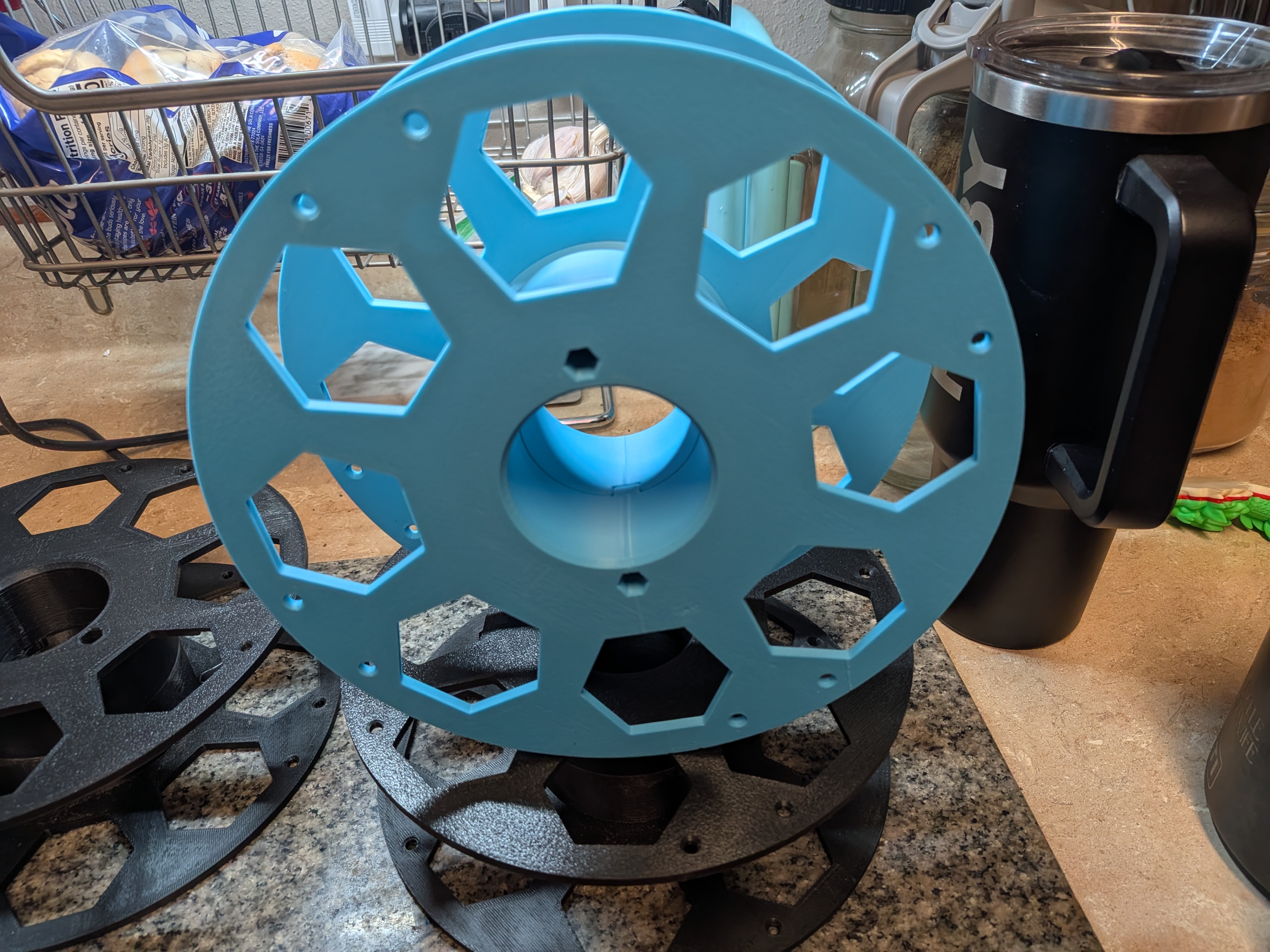 Miniatura 2 do modelo 3D Improved Improved Polymaker Master Spool Refill Design!