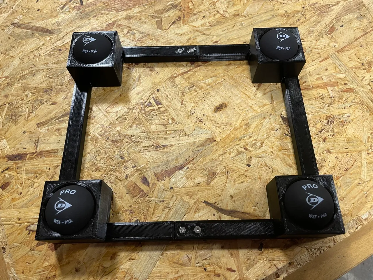 Synology DS 1522+ Anti Vibration Stand by reserve | Download free STL model  | Printables.com