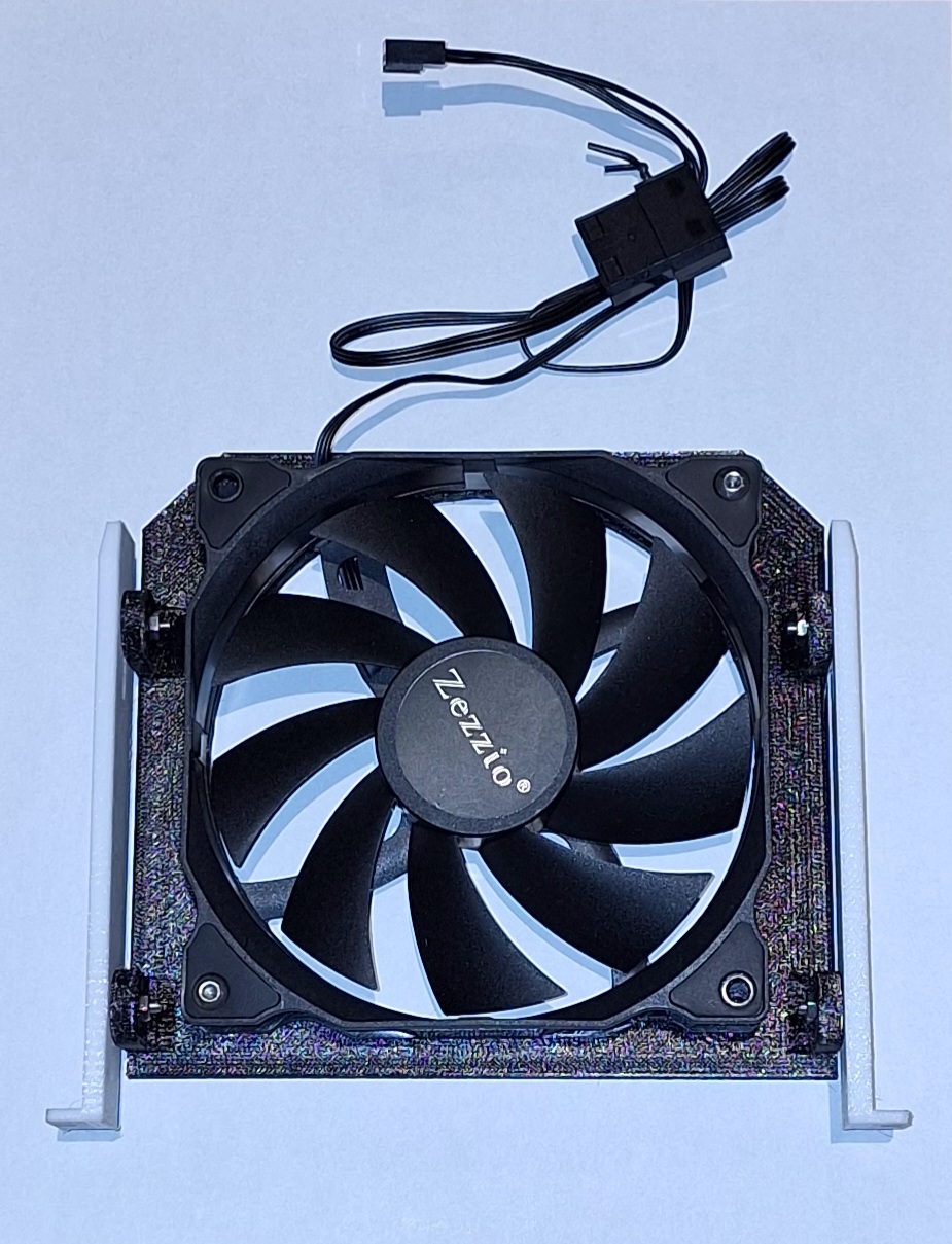 5.25'' Bay to 120mm Fan Adapter