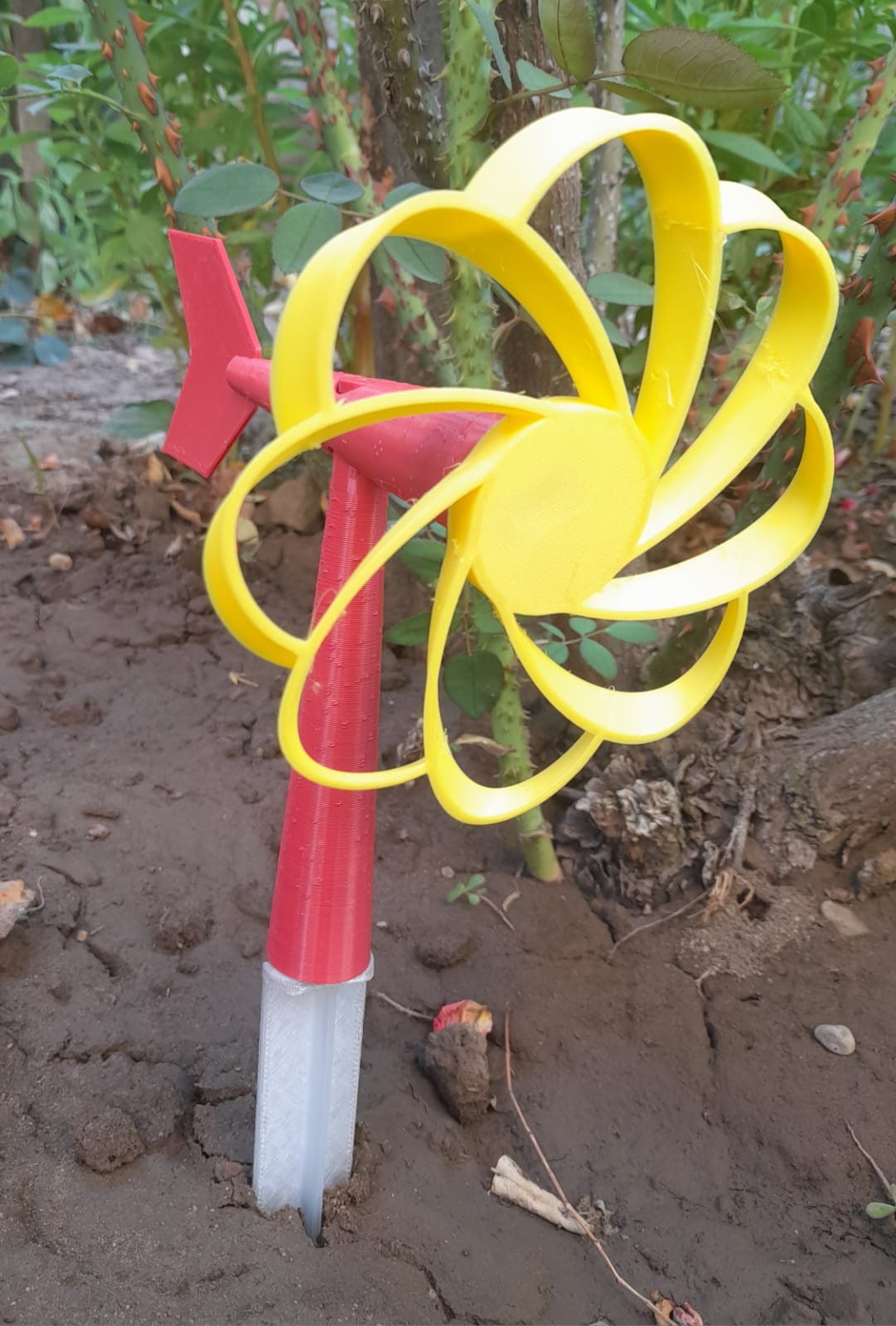 Garden Windmill - V2! - Now self-orienting! - 100% Printable von tuxiy ...