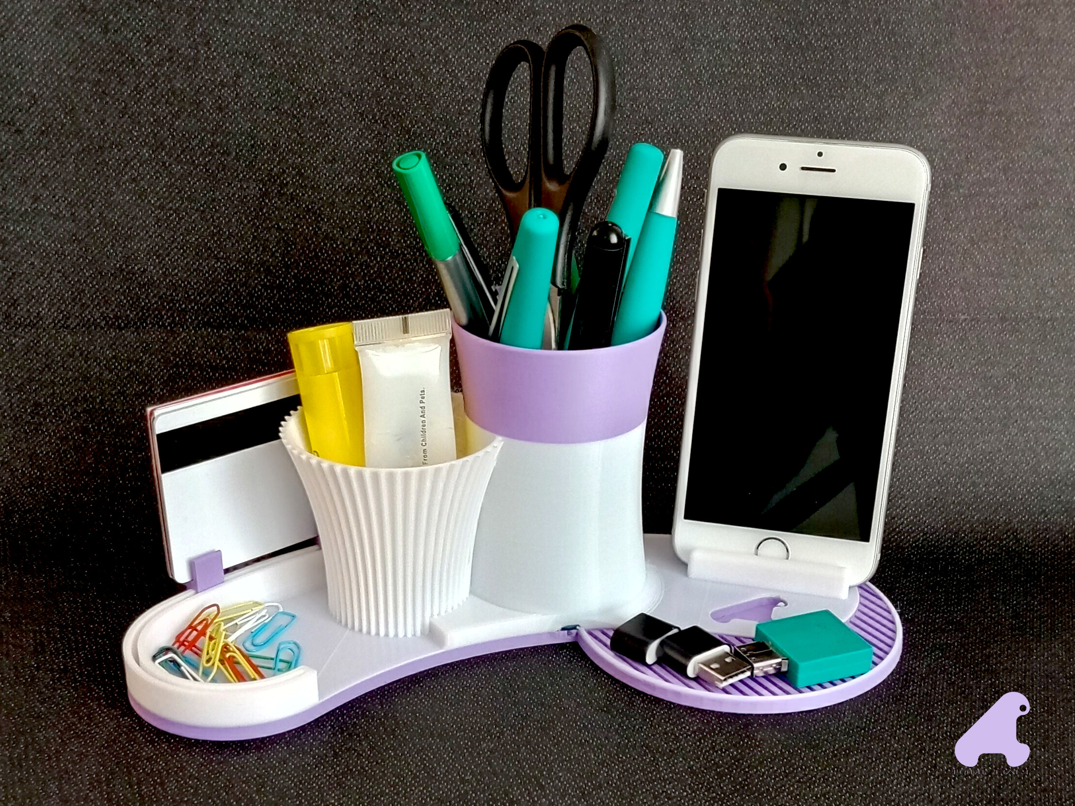 ORGANISEUR DE BUREAU 3