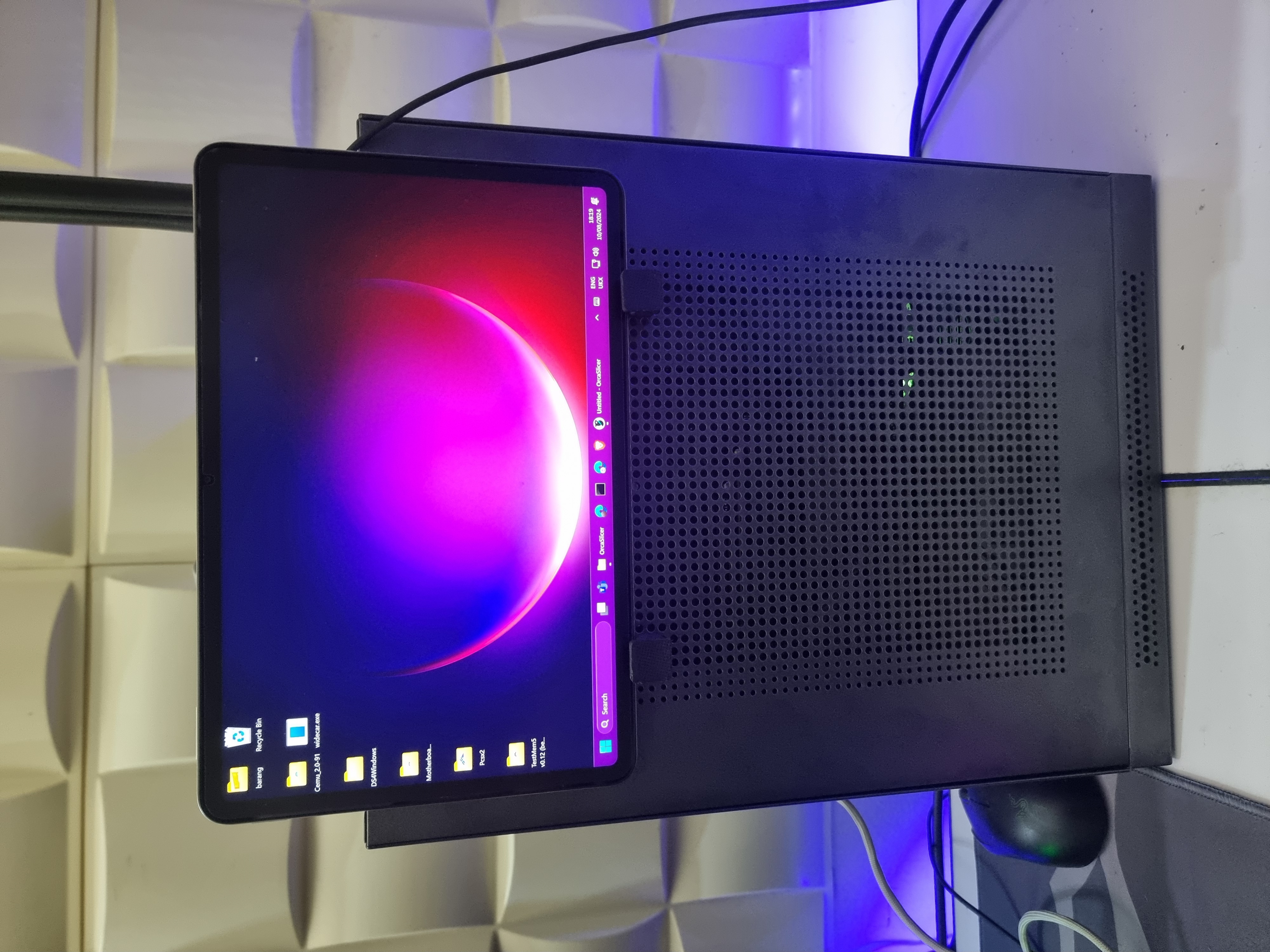 SAMA IM01 Tablet/Monitor holder