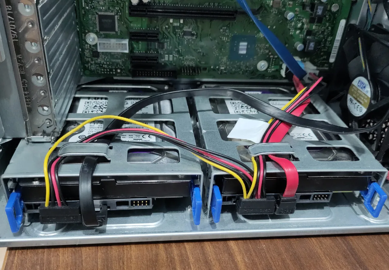 Fujitsu Easy Rail Festplattenschienen / Caddy für 3,5 HDD / PN