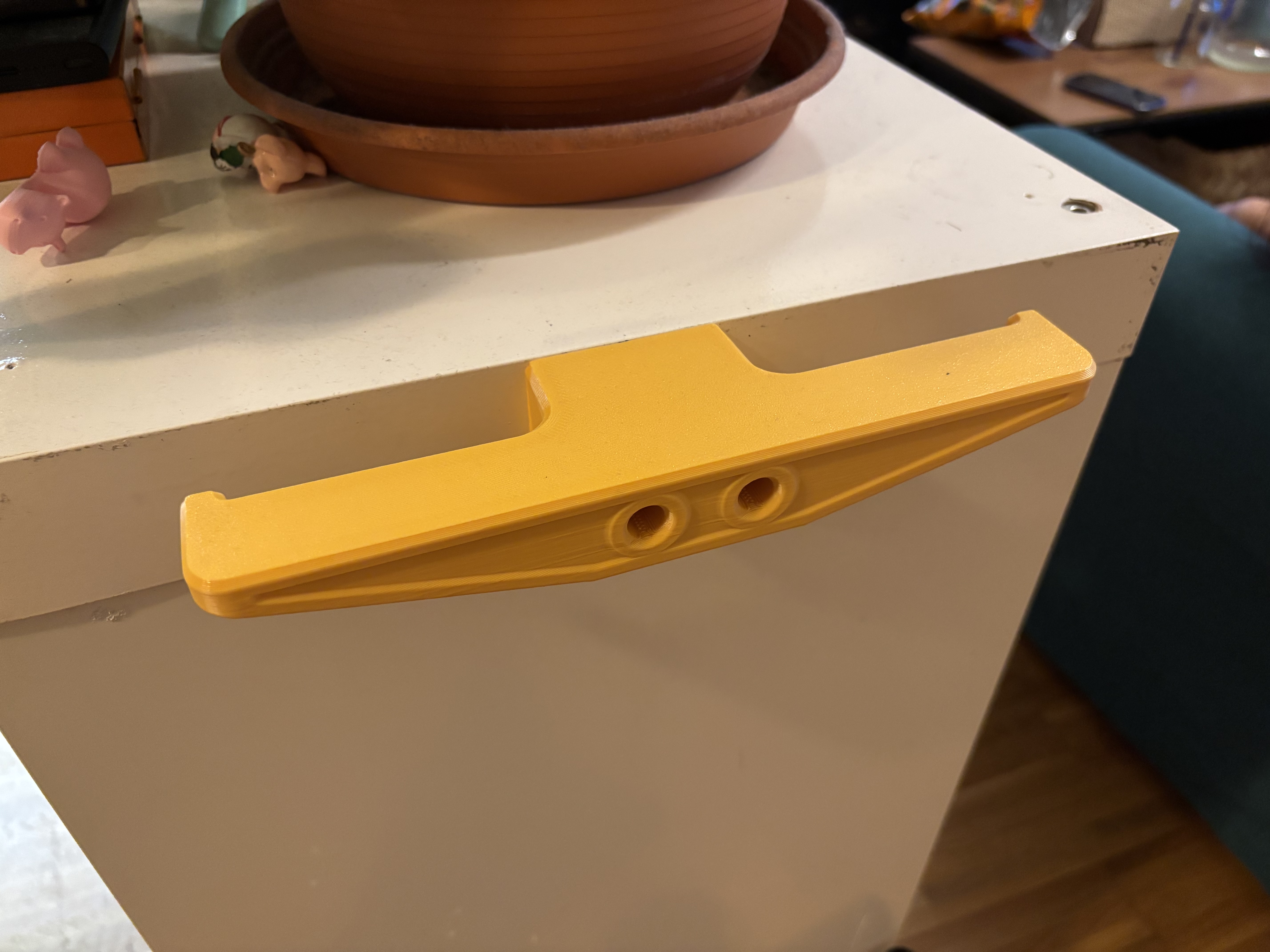 Backpack hanger