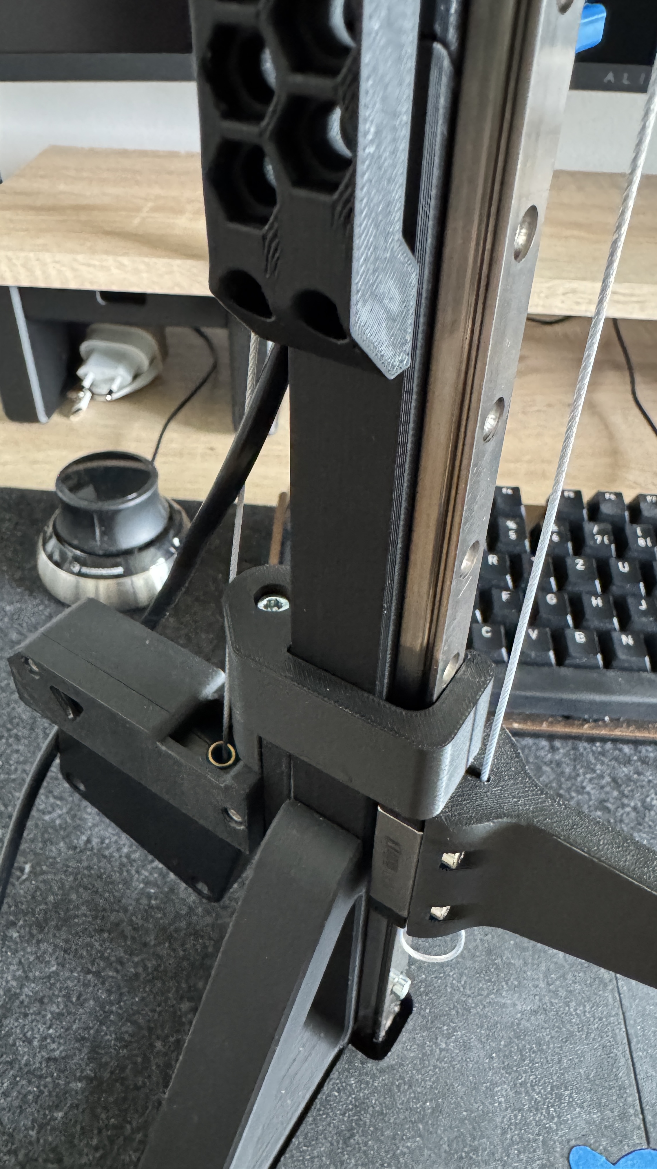 Stealth Press 1S Compact Remix – Rotating Latch & Kallax-Friendly