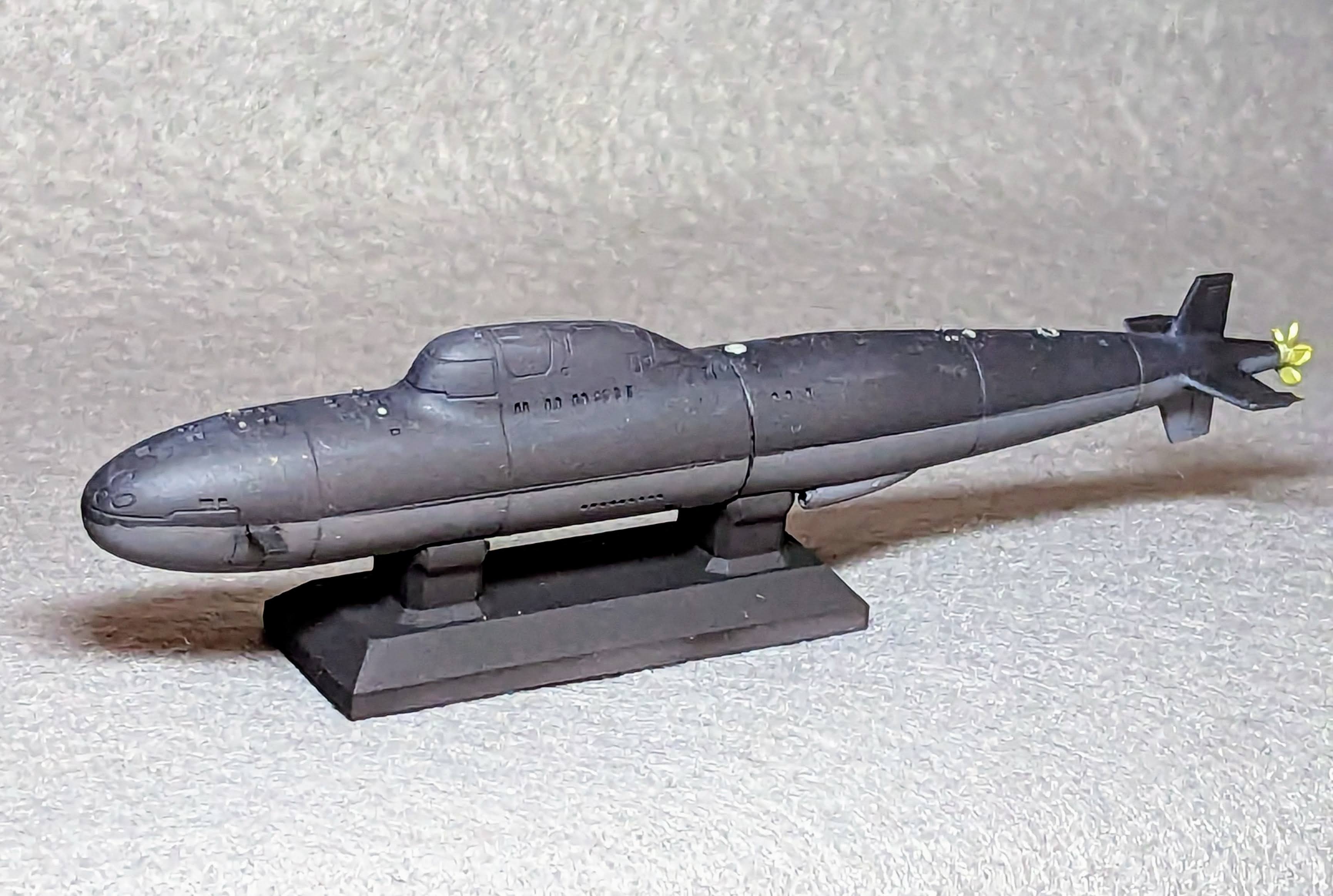 1/700 Soviet Union Alpha Class Submarine