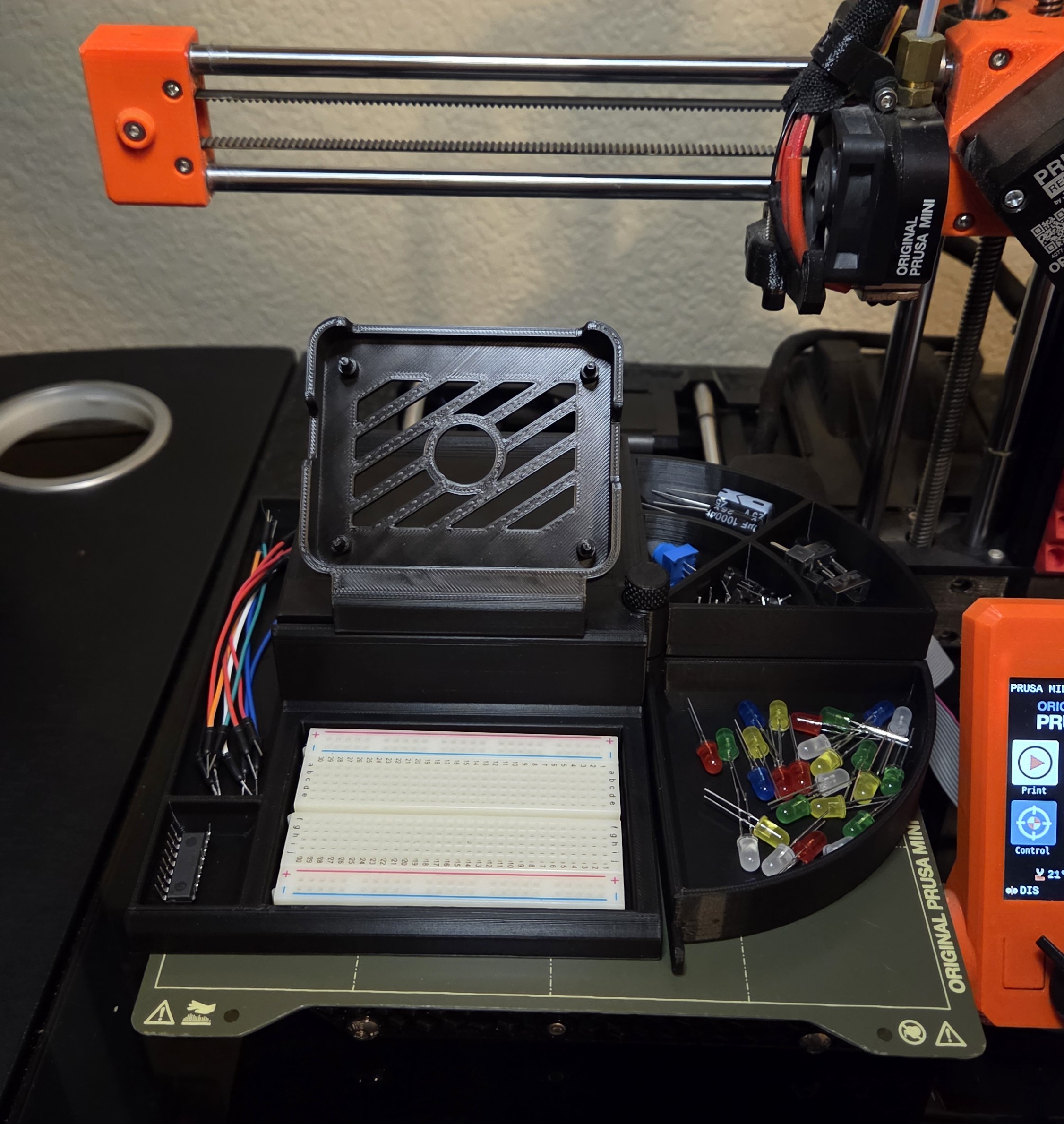 Prototype Station : Development / Microcontroller adjustable holder and storage — thumbnail 6