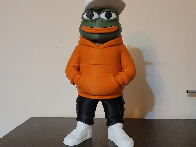 Streetwear Pepe Figure - Multipart Assembly (242mm)