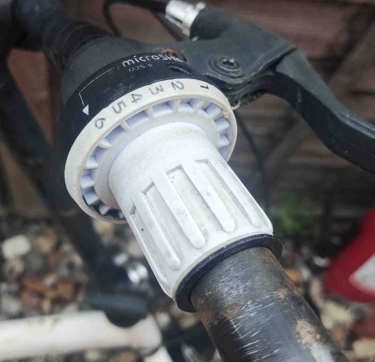 Microshift 6-speed gear selector handle grip (12 teeth)