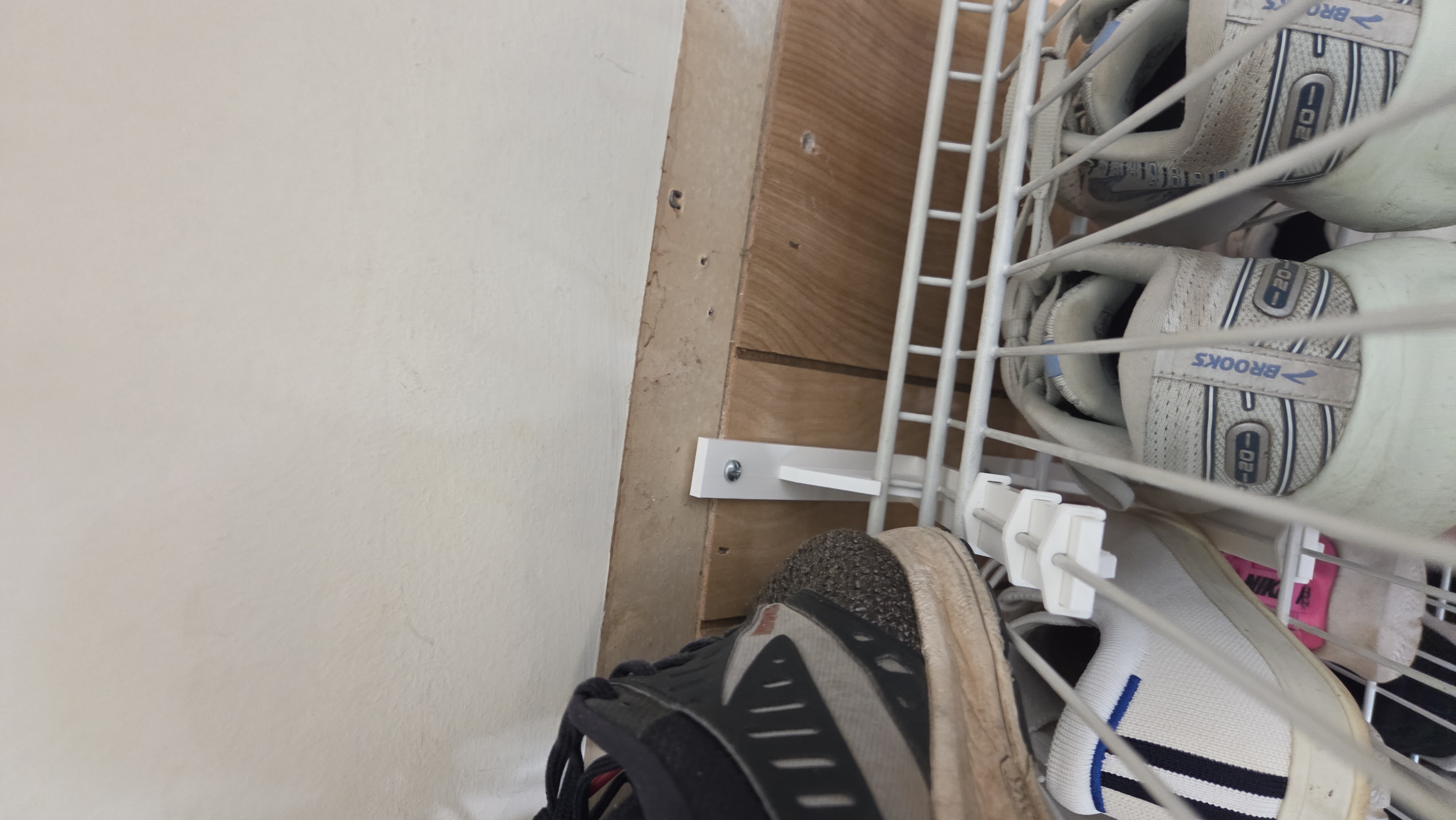 Shoe Shelf Bracket for Wire Shelving