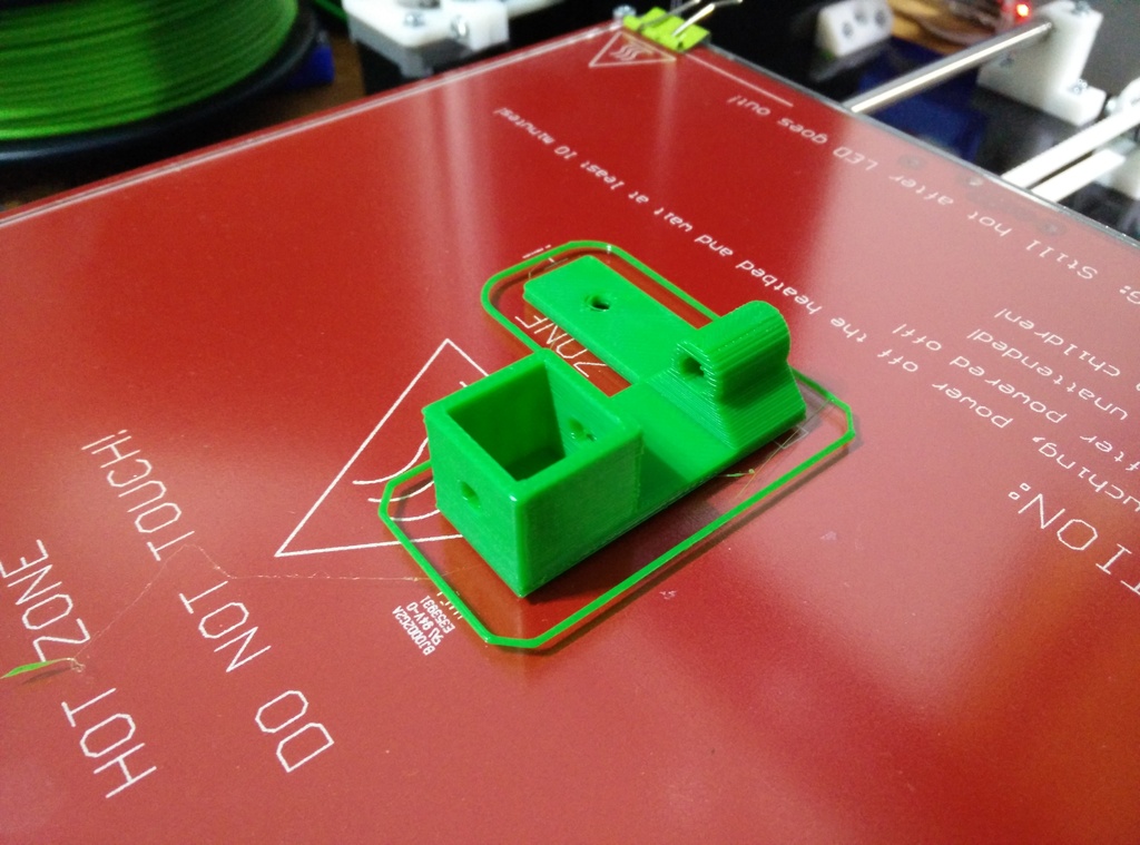Mendel90 Filament cleaner / dust remover V1 (use new V2 instead!)